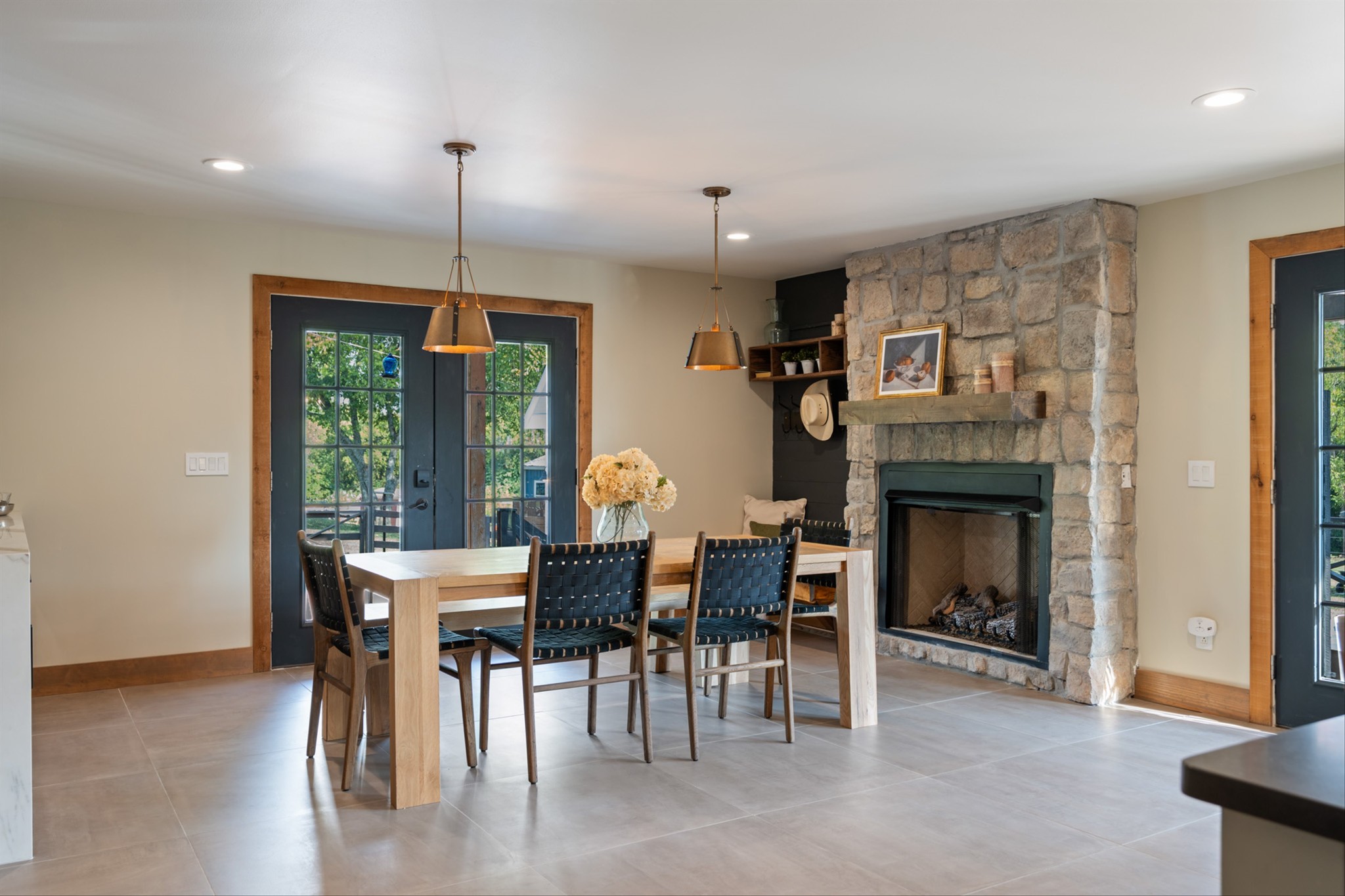 9707 Clovercroft Rd Property Photo 40