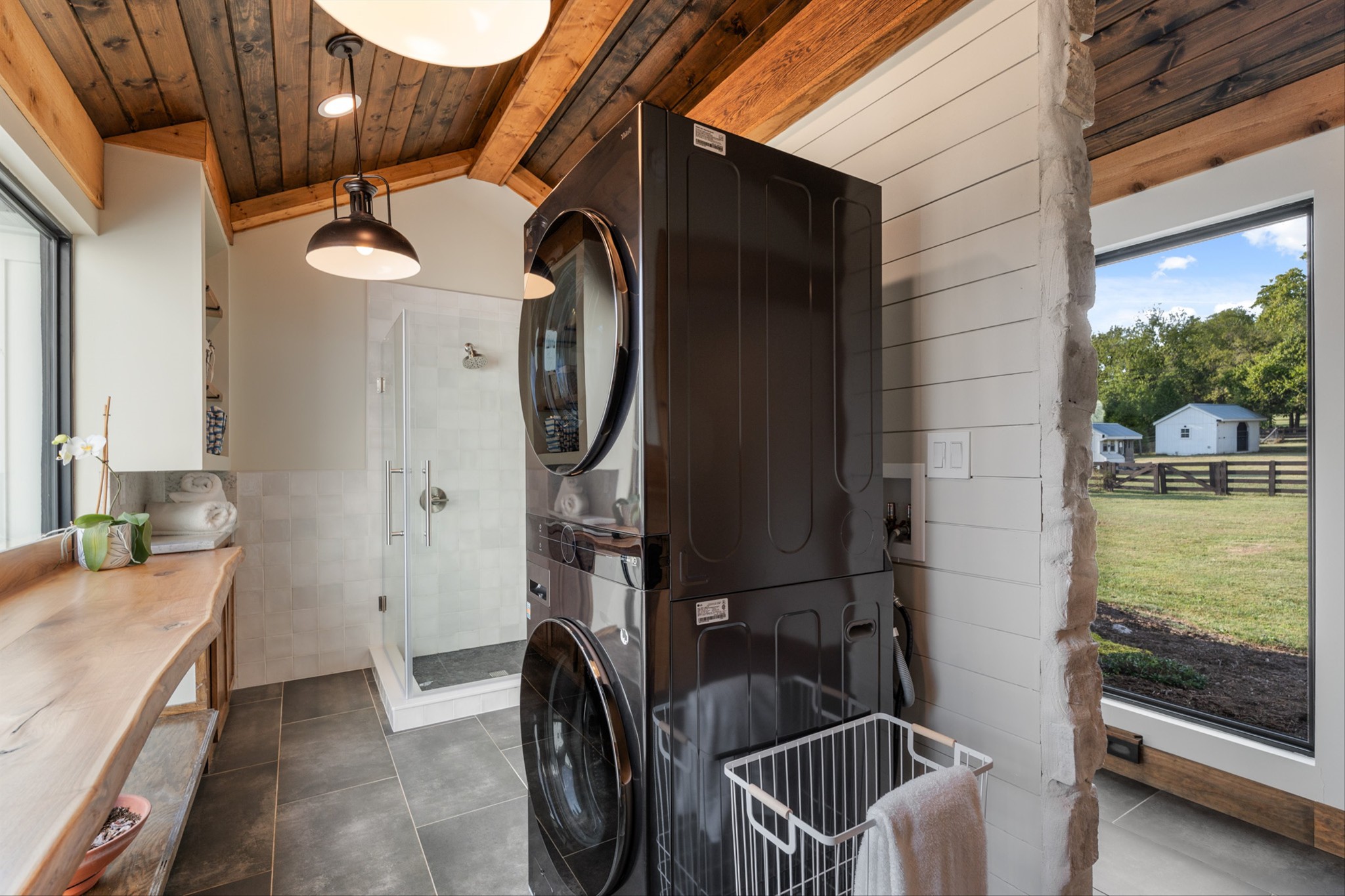 9707 Clovercroft Rd Property Photo 45