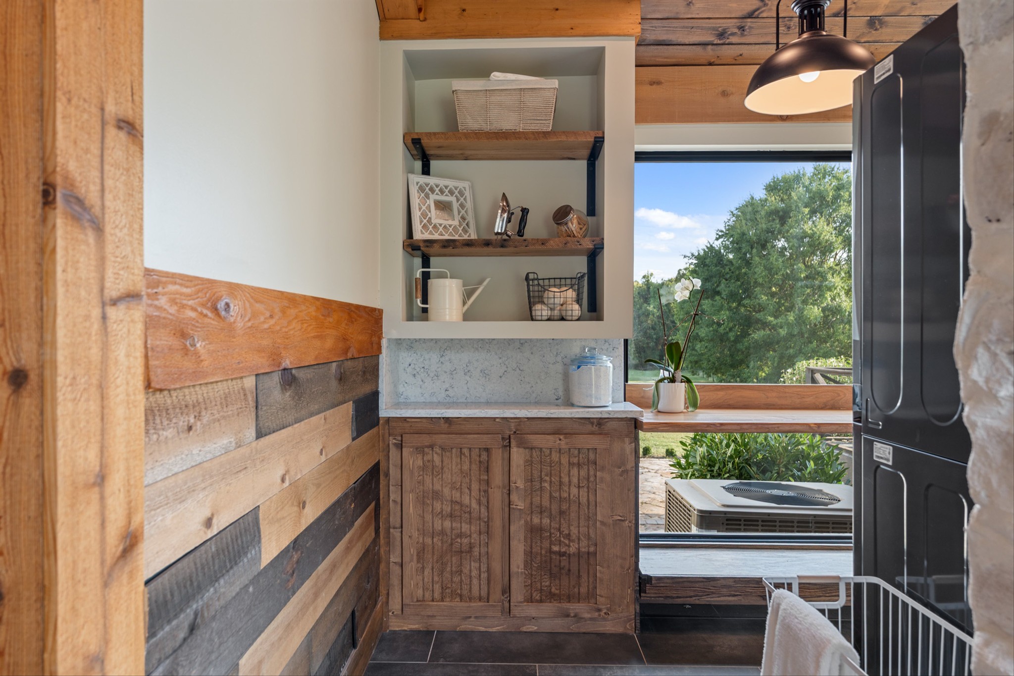 9707 Clovercroft Rd Property Photo 47