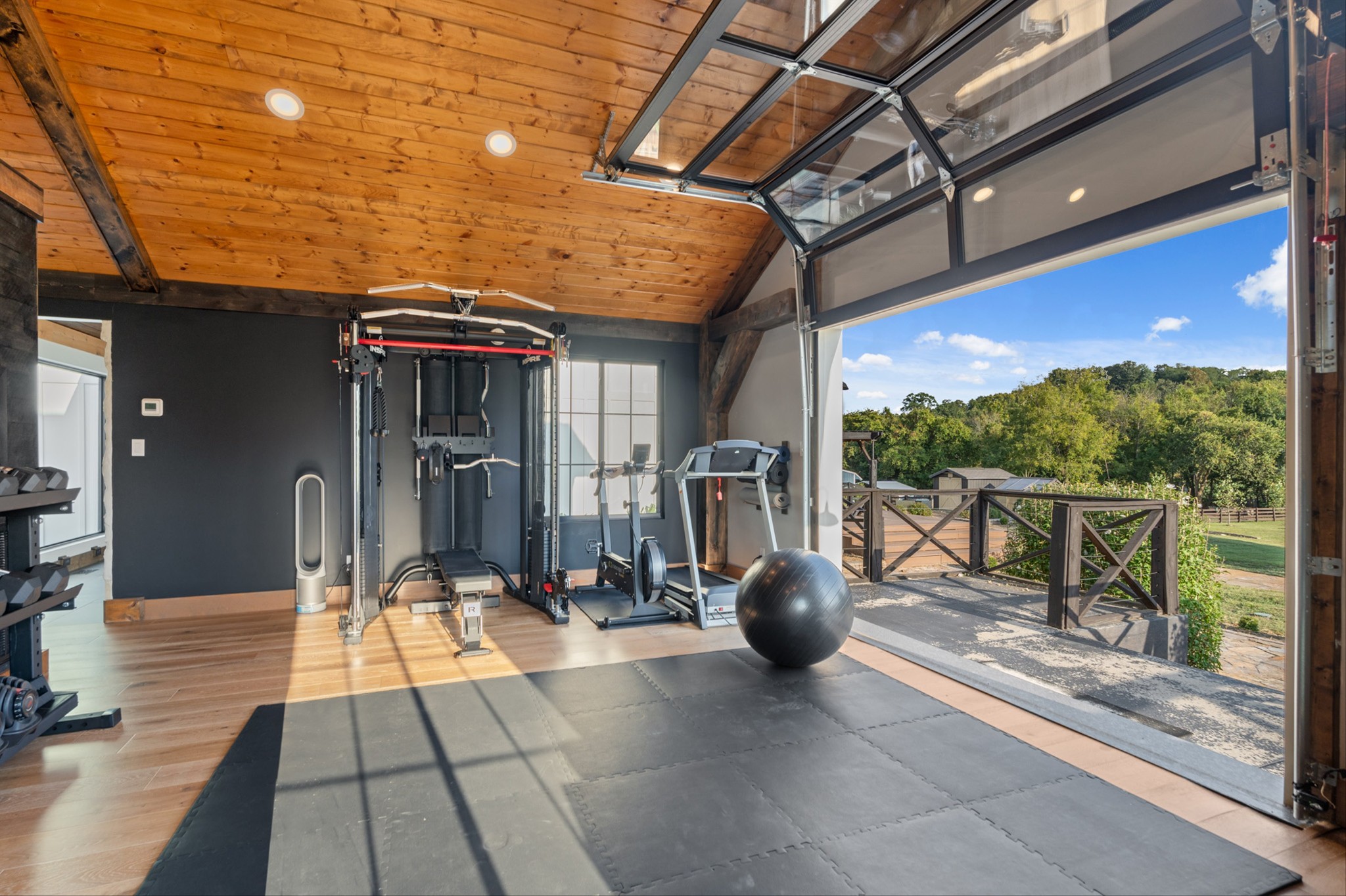 9707 Clovercroft Rd Property Photo 54