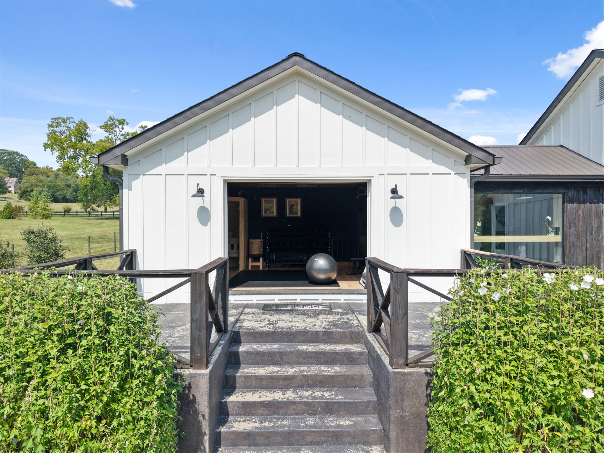 9707 Clovercroft Rd Property Photo 56