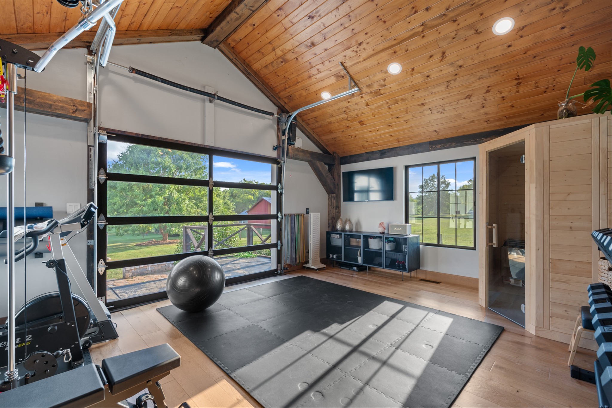 9707 Clovercroft Rd Property Photo 57