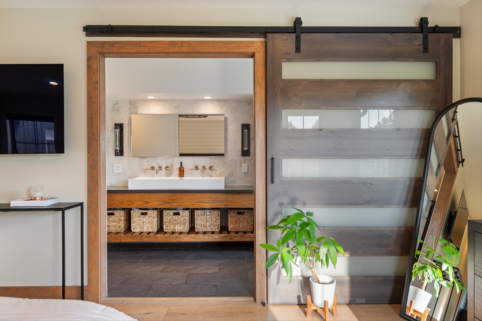 9707 Clovercroft Rd Property Photo 71