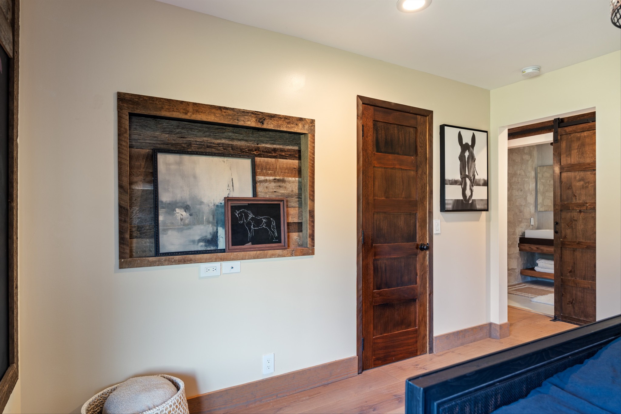 9707 Clovercroft Rd Property Photo 75