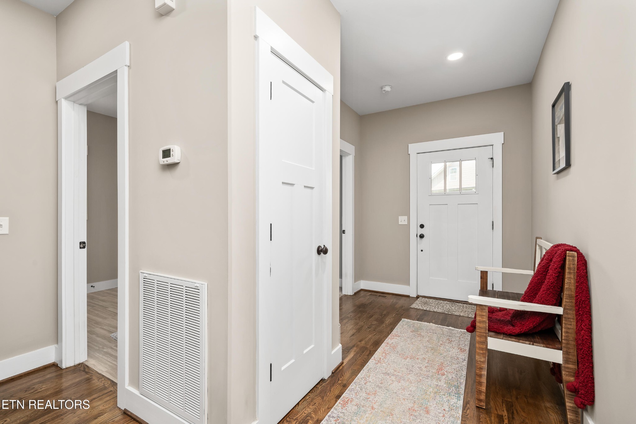 1124 Cross Pointe Drive Drive Property Photo 5