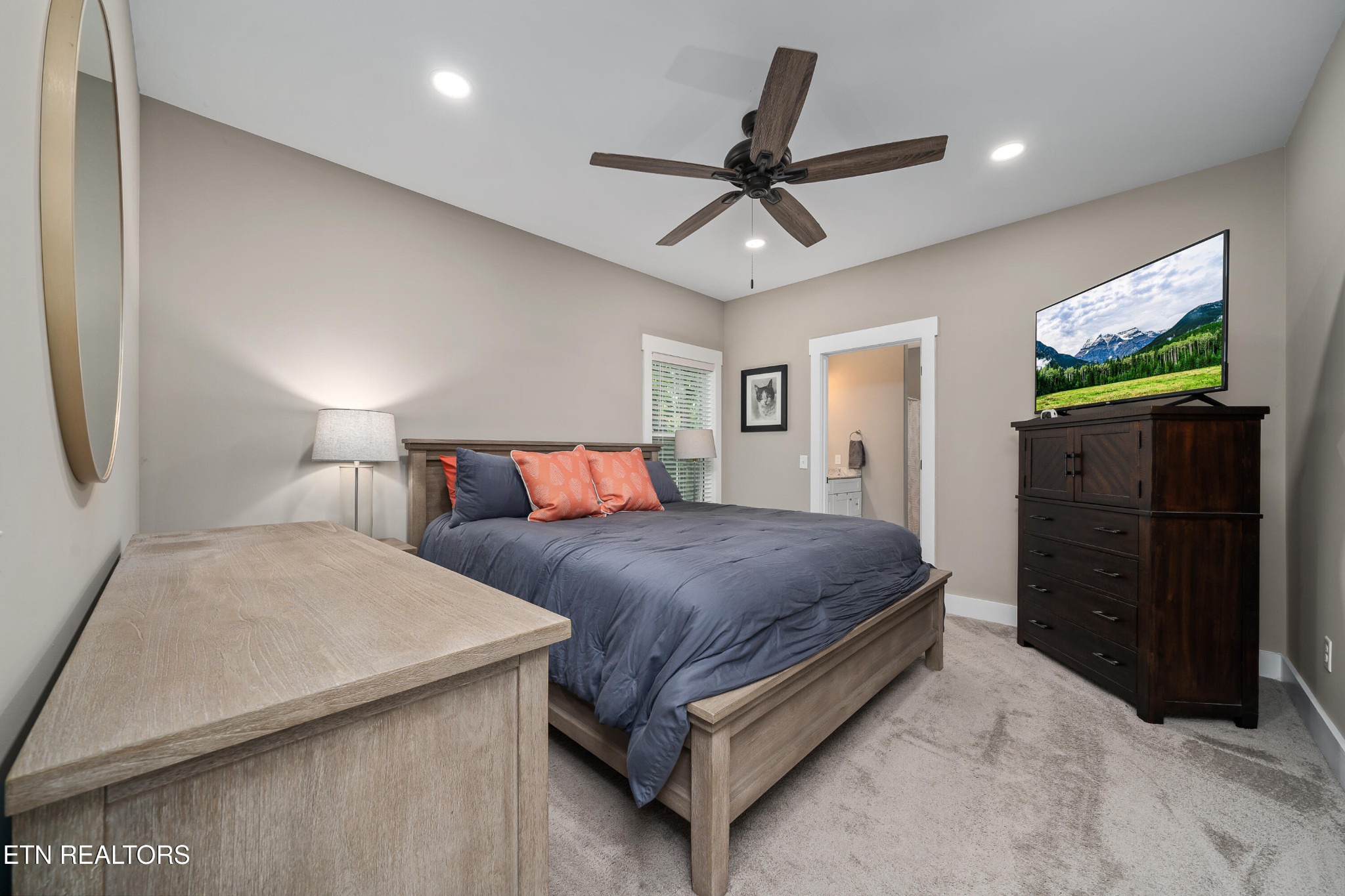 1124 Cross Pointe Drive Drive Property Photo 13