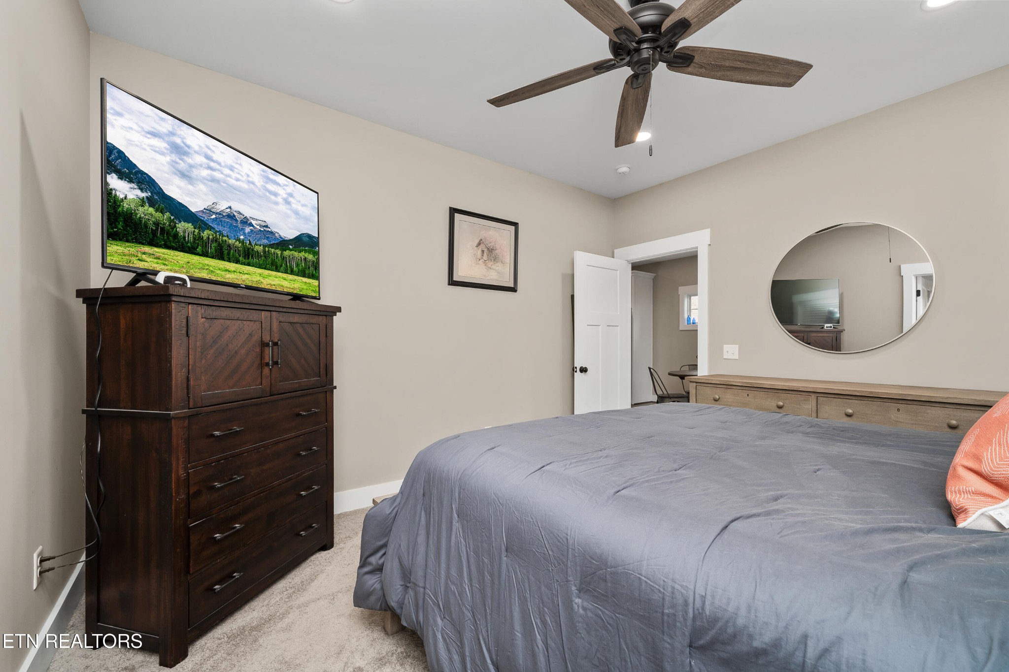 1124 Cross Pointe Drive Drive Property Photo 14