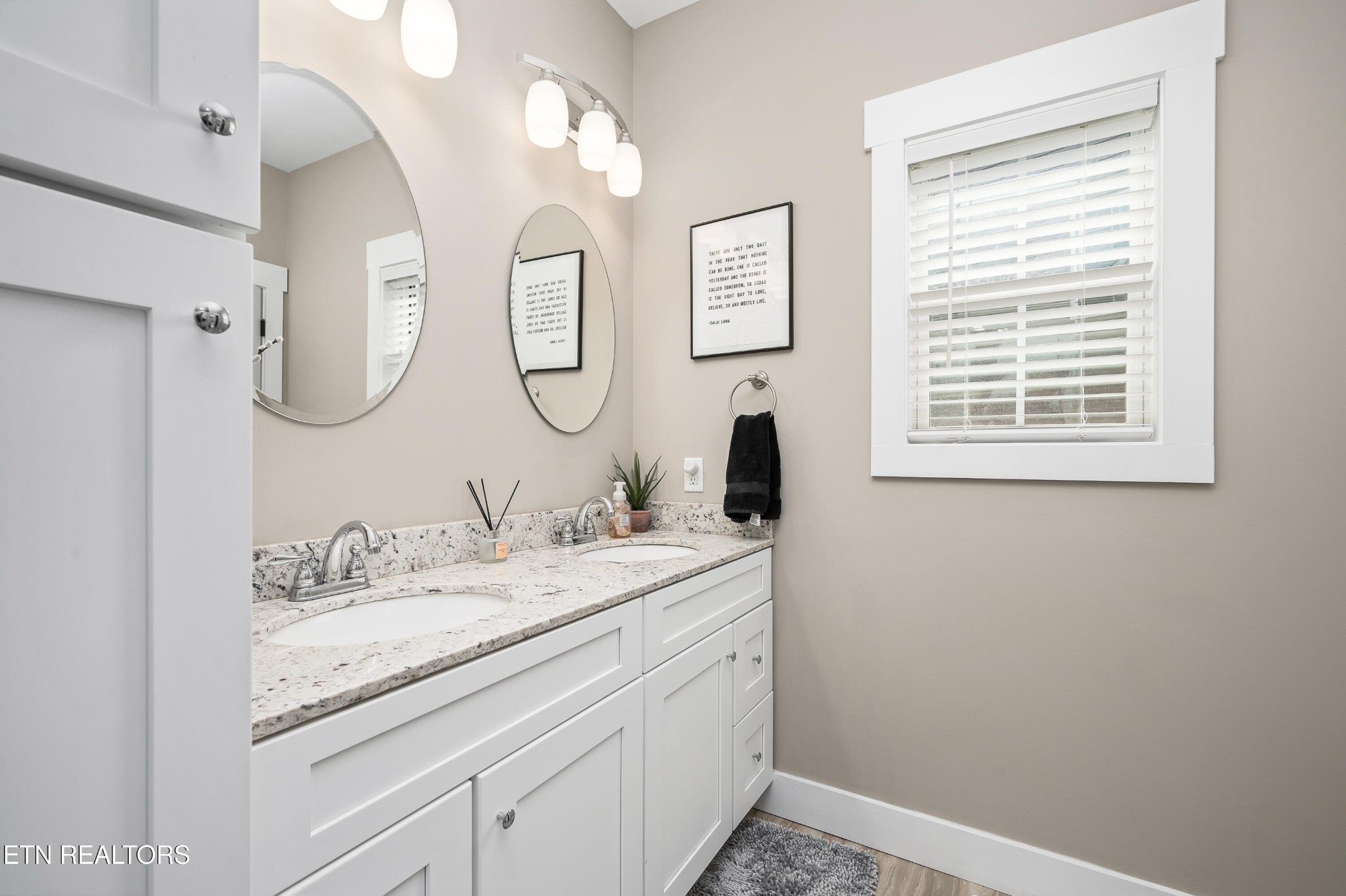 1124 Cross Pointe Drive Drive Property Photo 20