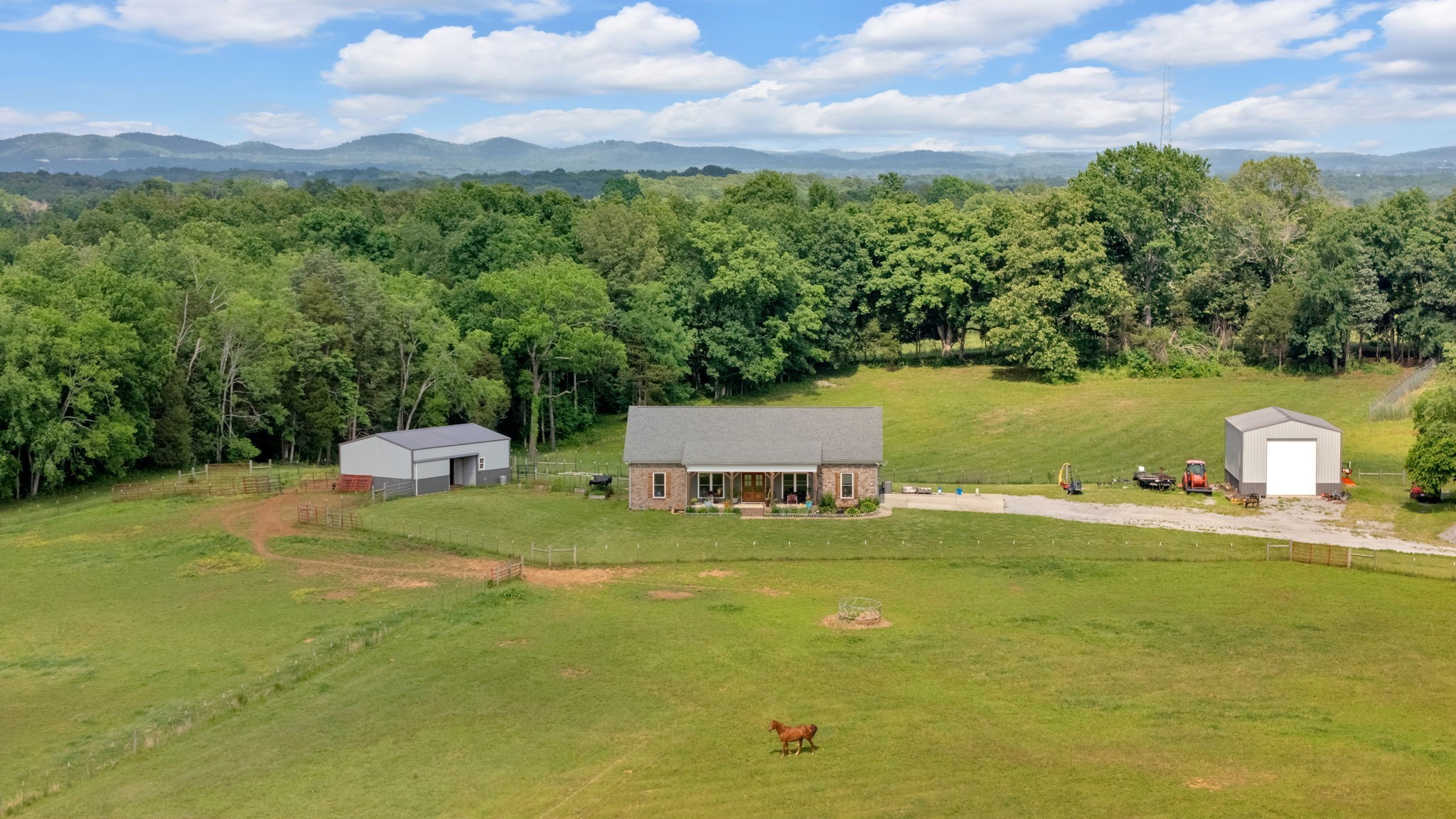 1802 Old Nashville Dirt Rd Property Photo 1