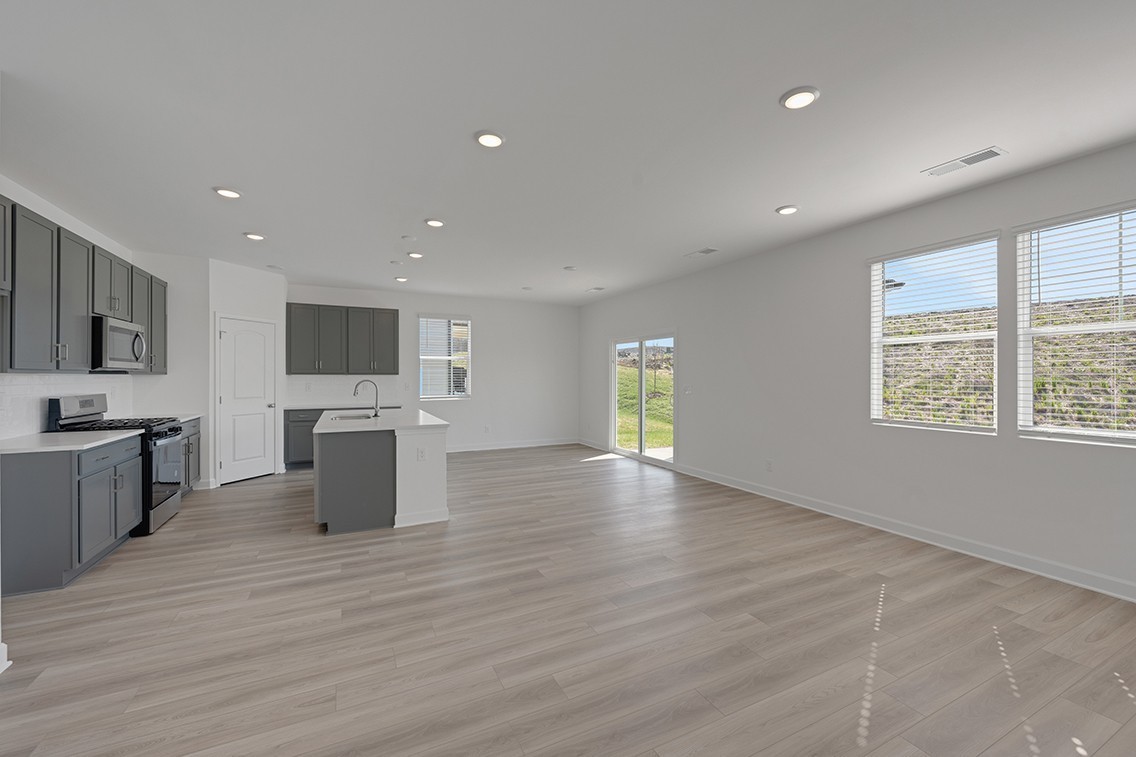 1373 Georgetown Dr Property Photo 7