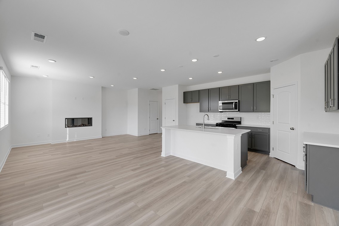 1373 Georgetown Dr Property Photo 8