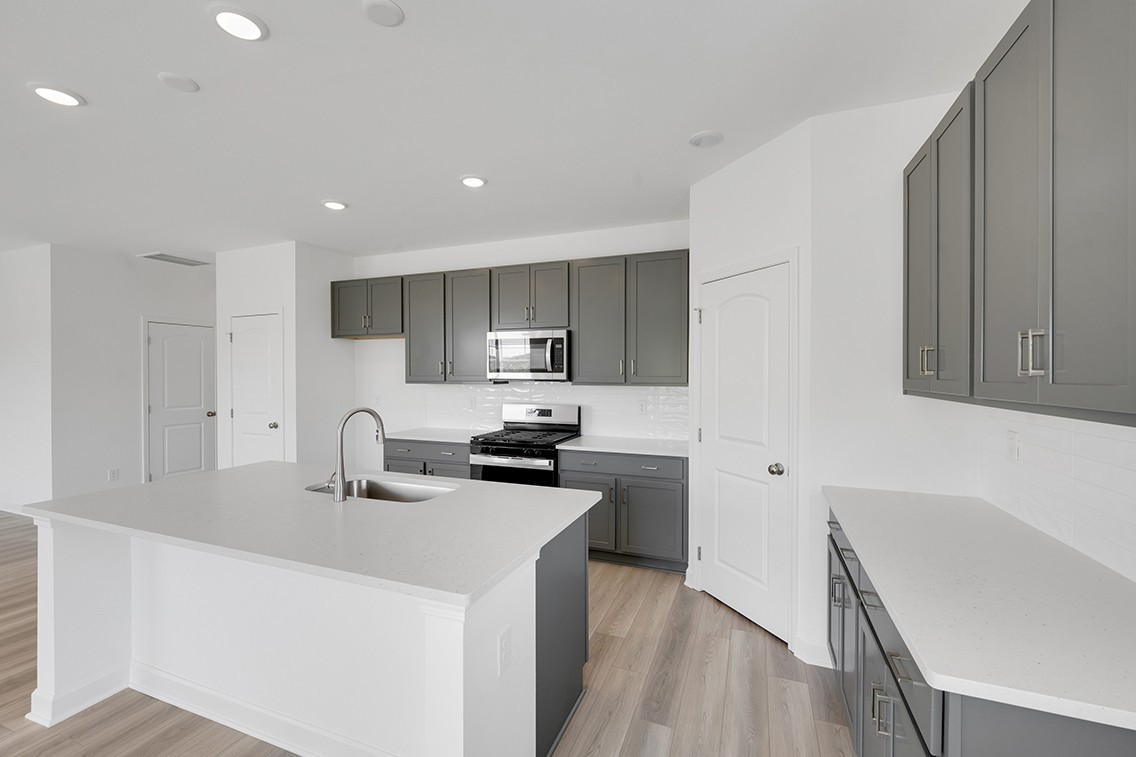 1373 Georgetown Dr Property Photo 9