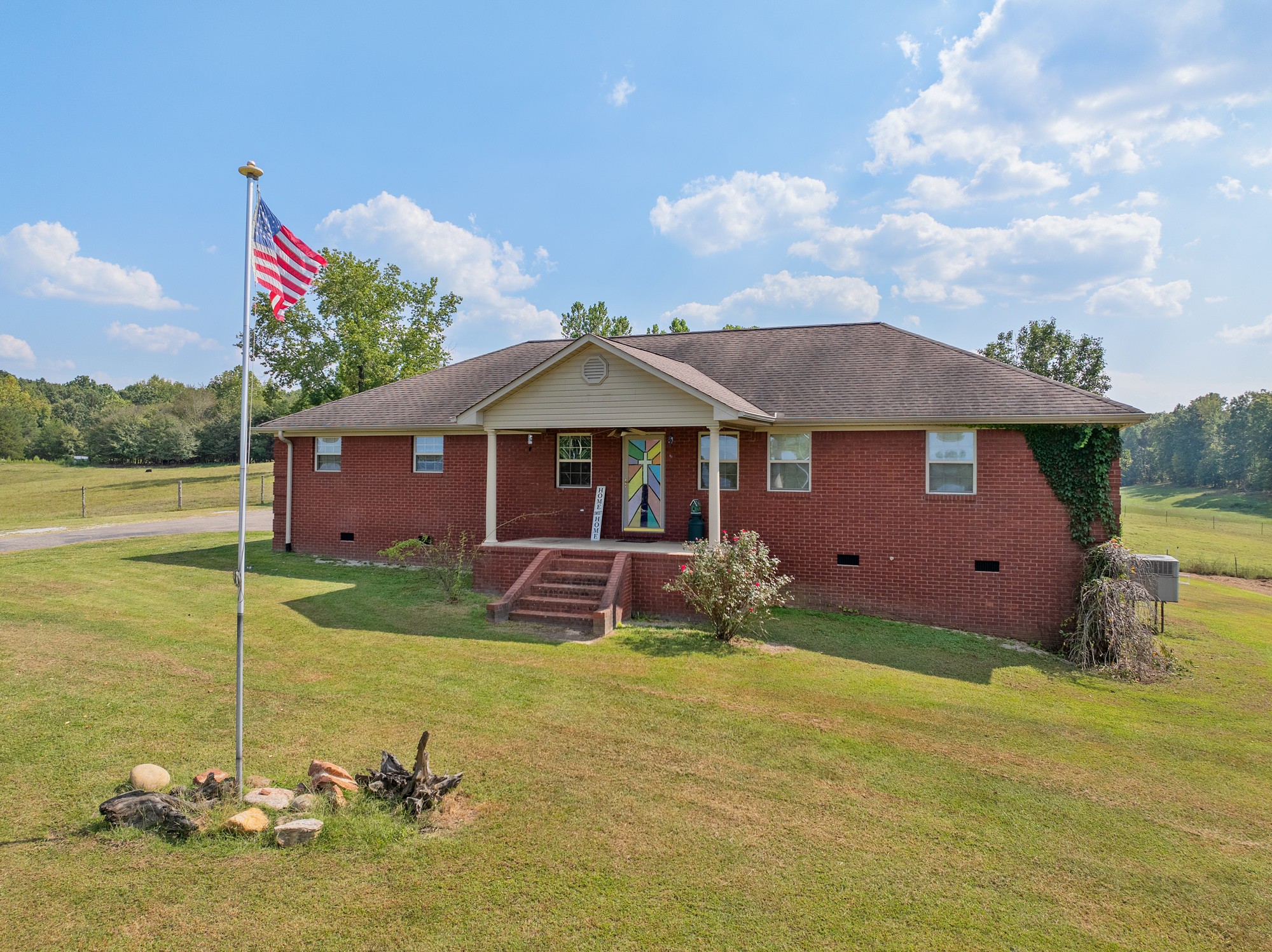 1354 Brandon Rd Property Photo 1