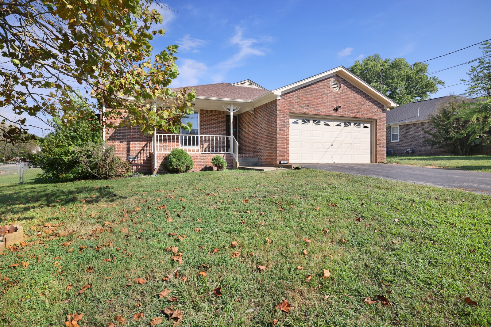 1621 Lillian Cir Property Photo 2