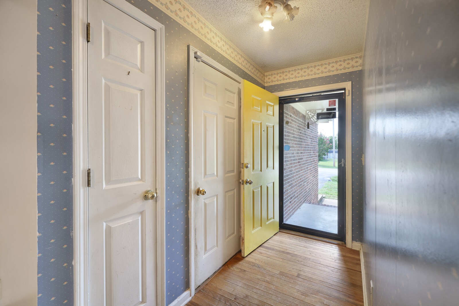 1621 Lillian Cir Property Photo 8