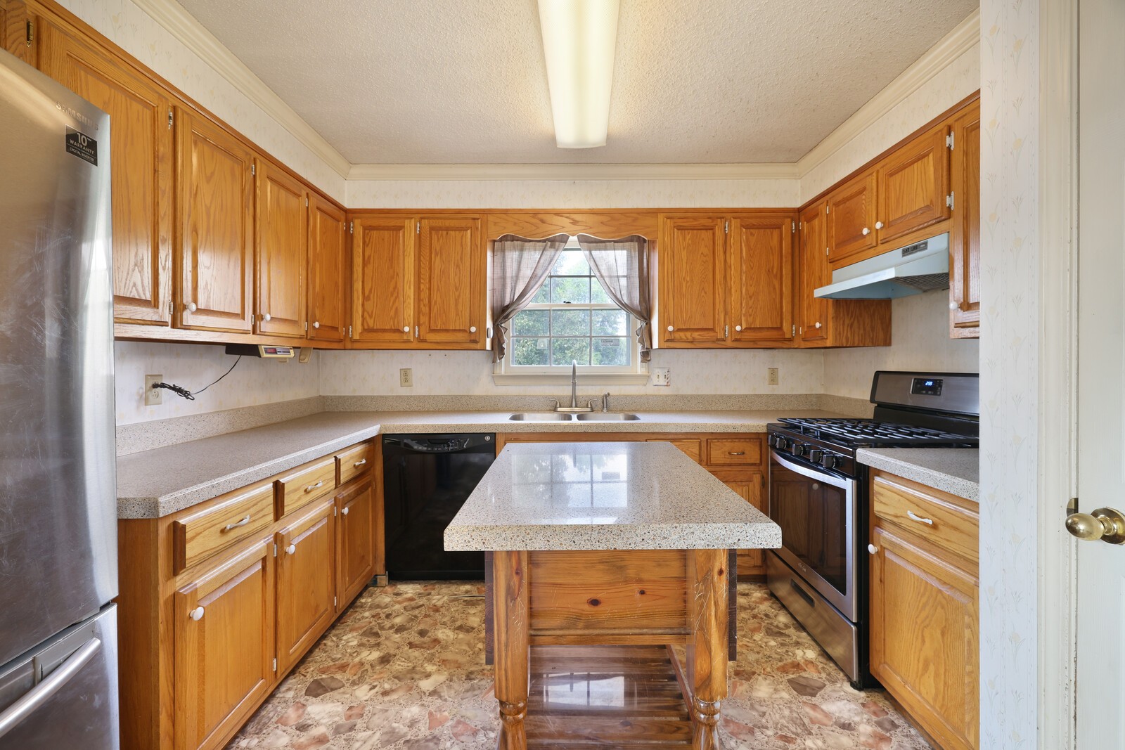 1621 Lillian Cir Property Photo 14