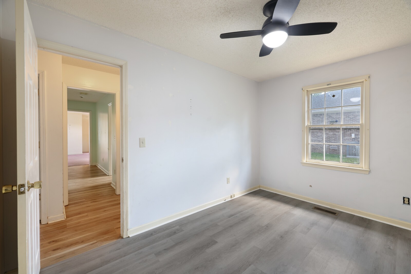 1621 Lillian Cir Property Photo 23