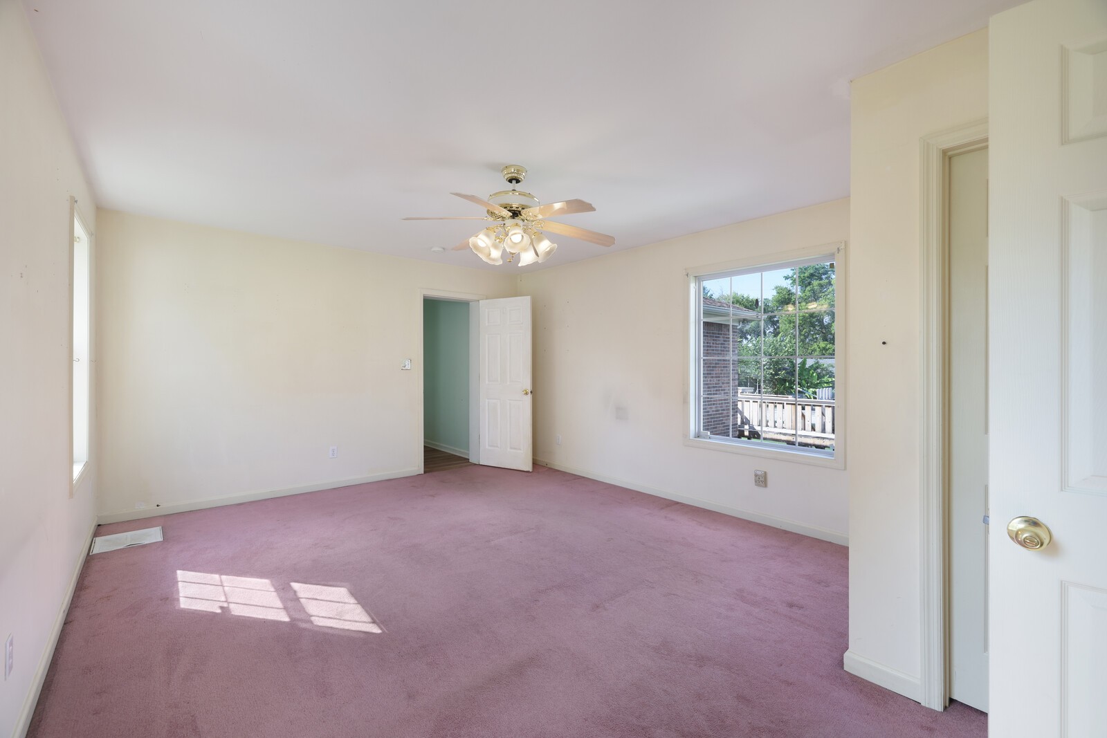 1621 Lillian Cir Property Photo 31