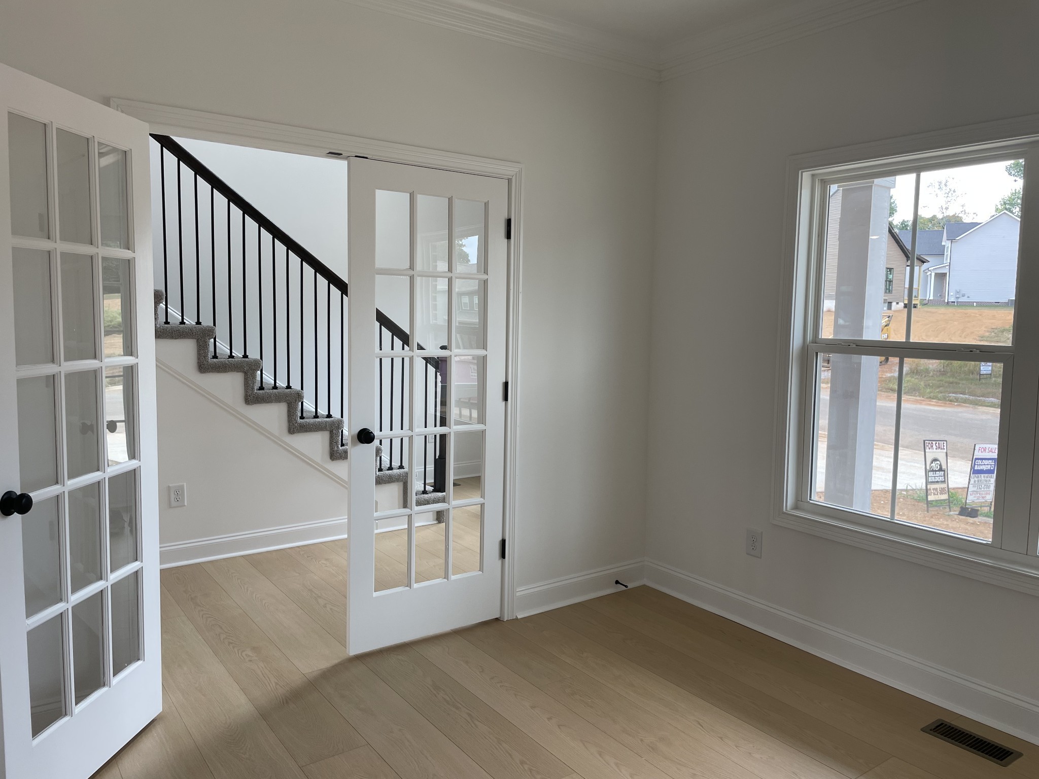 591 Pongracz Way Property Photo 6