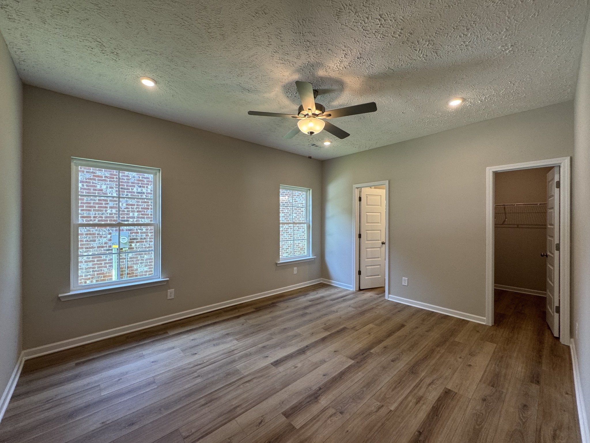 37 Laurel View St Property Photo 6