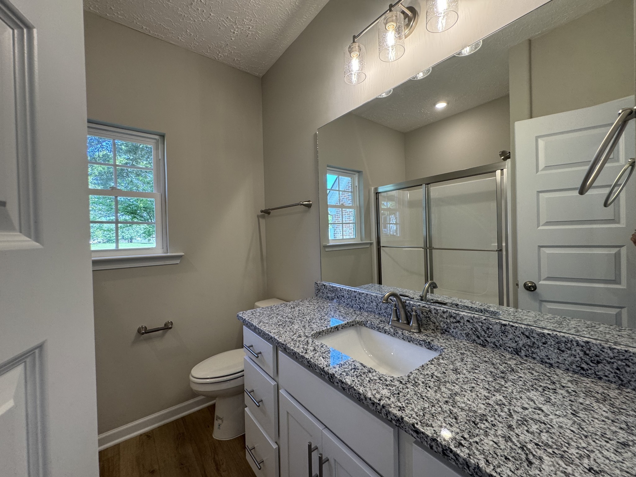 37 Laurel View St Property Photo 9