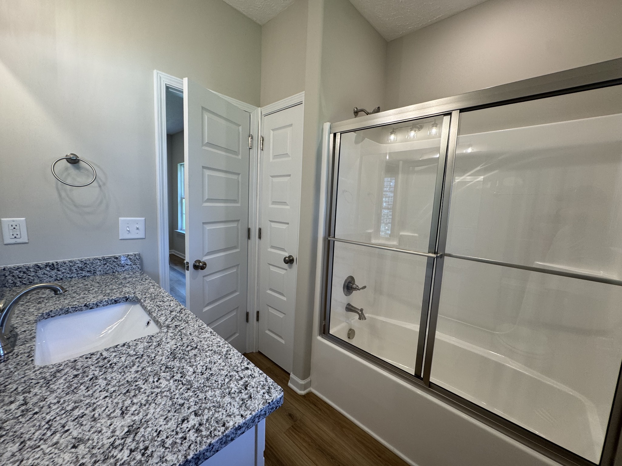 37 Laurel View St Property Photo 10