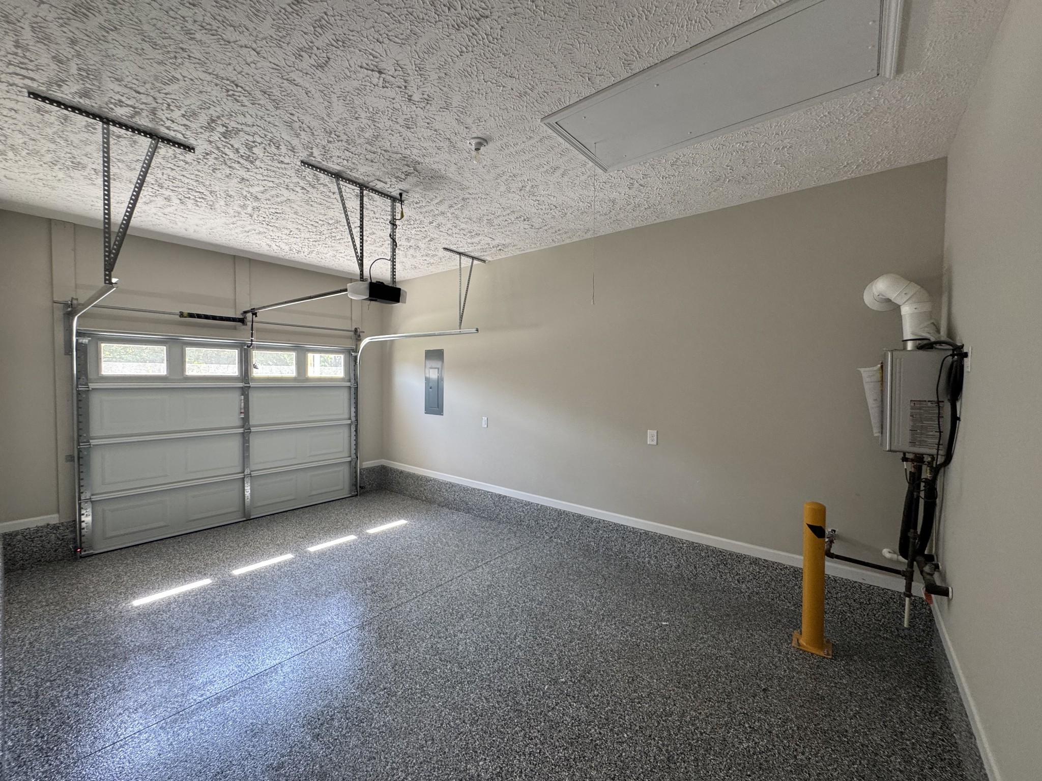 37 Laurel View St Property Photo 14