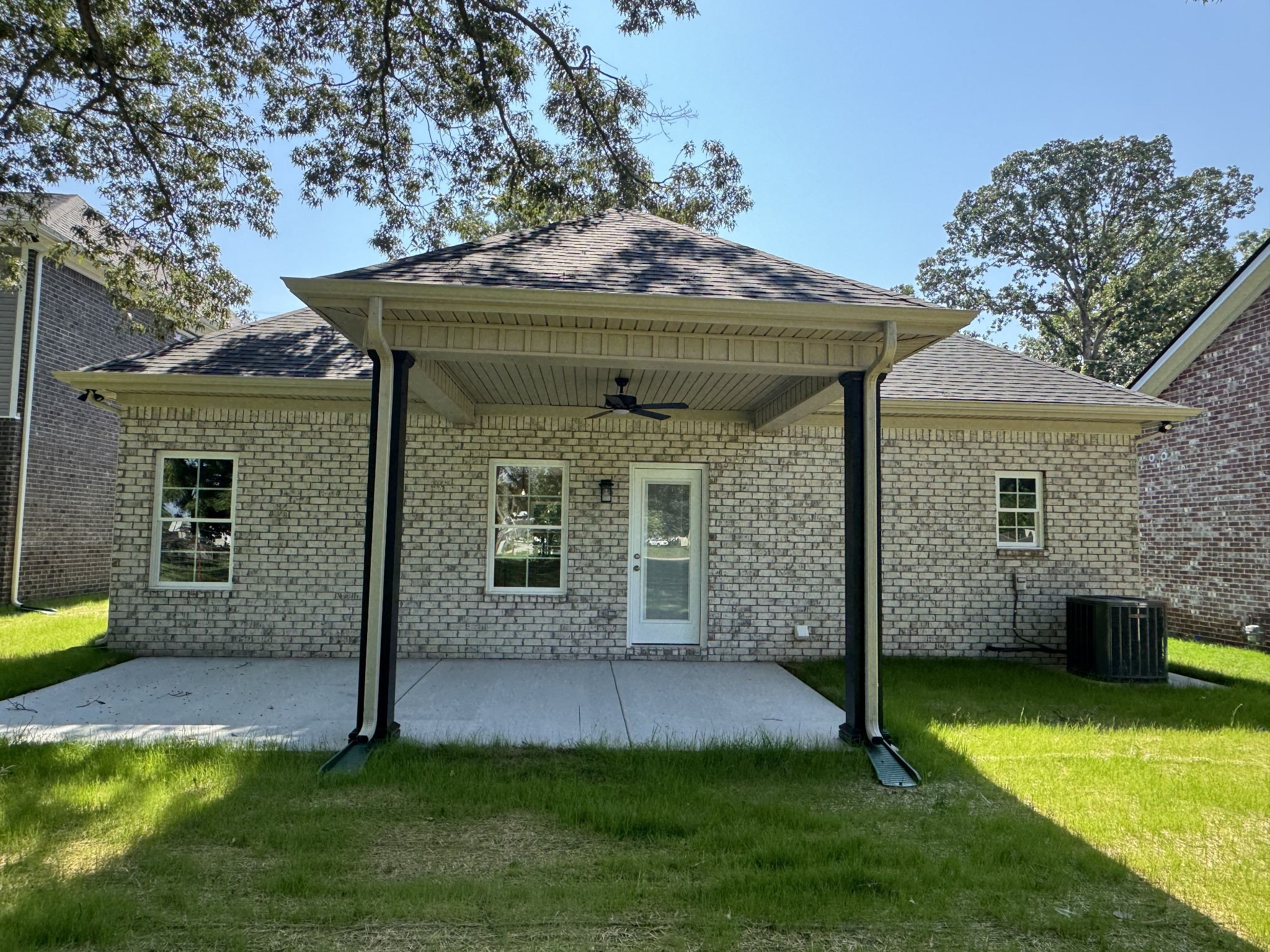 37 Laurel View St Property Photo 15