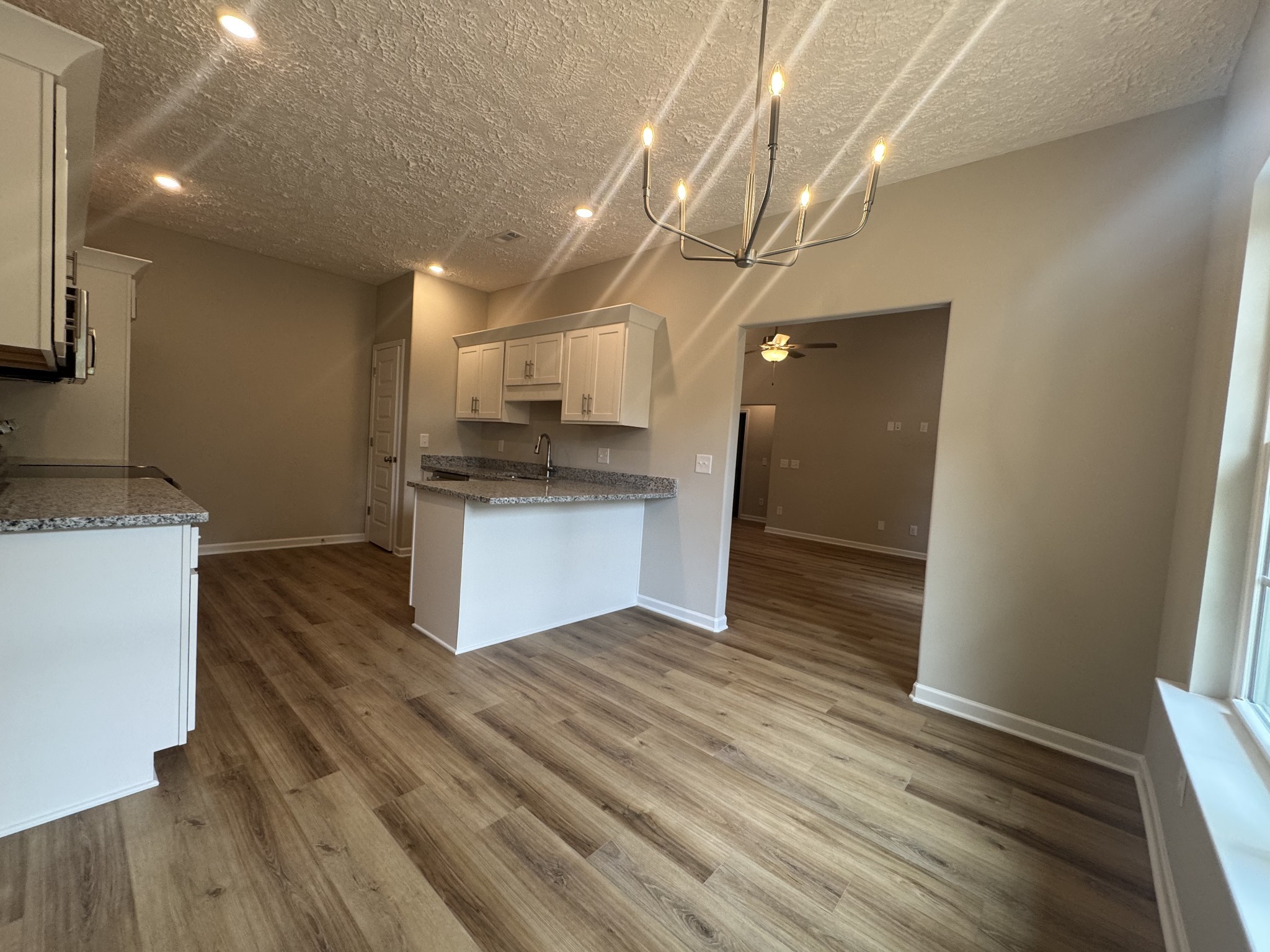 69 Laurel View St Property Photo 6