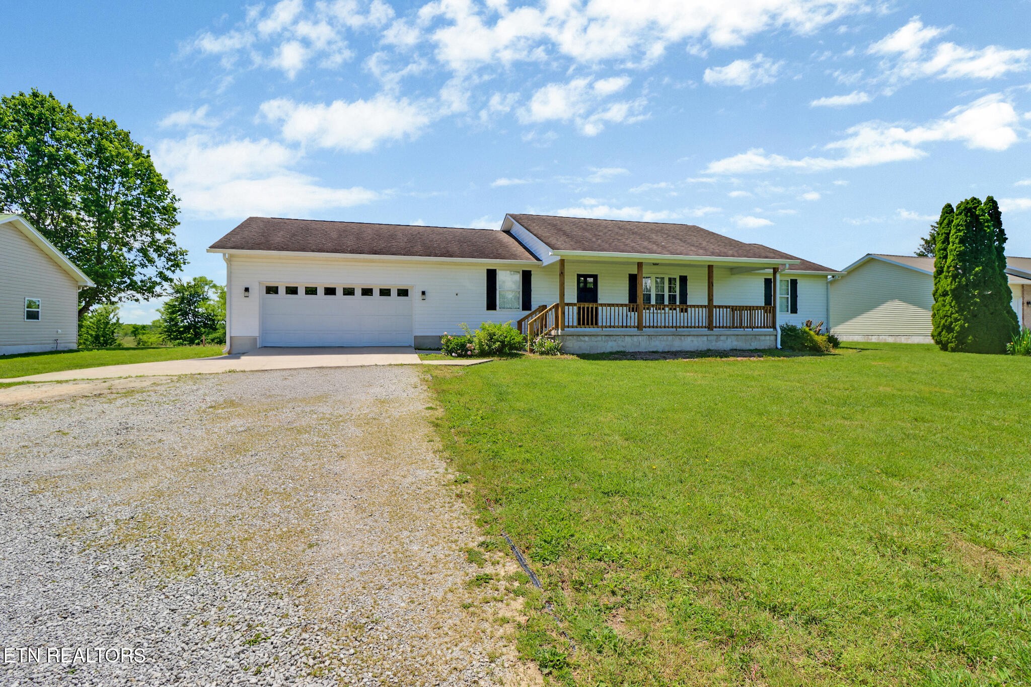 1226 Allardt Hwy Property Photo 1