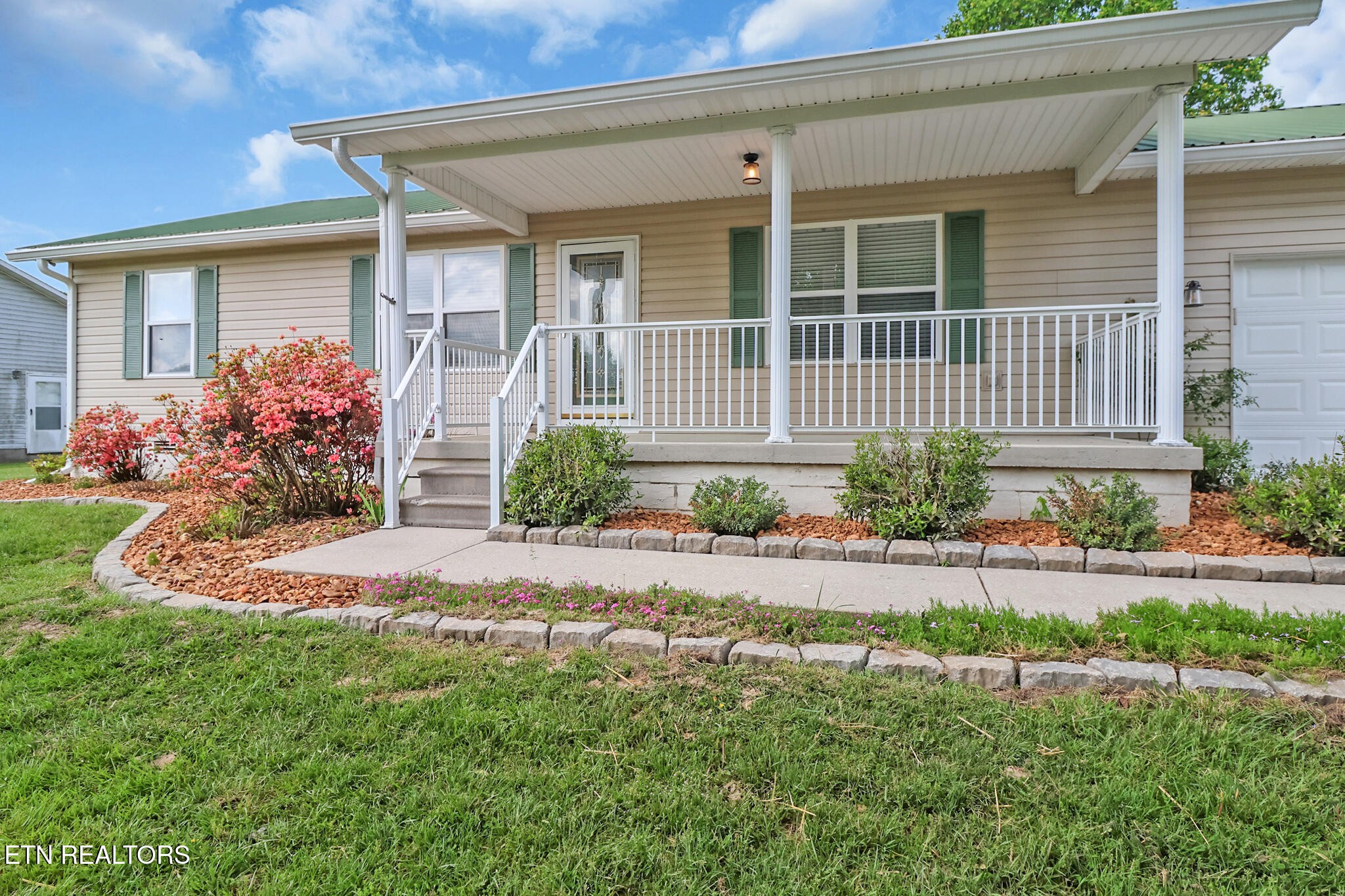 1228 Allardt Hwy Property Photo 1