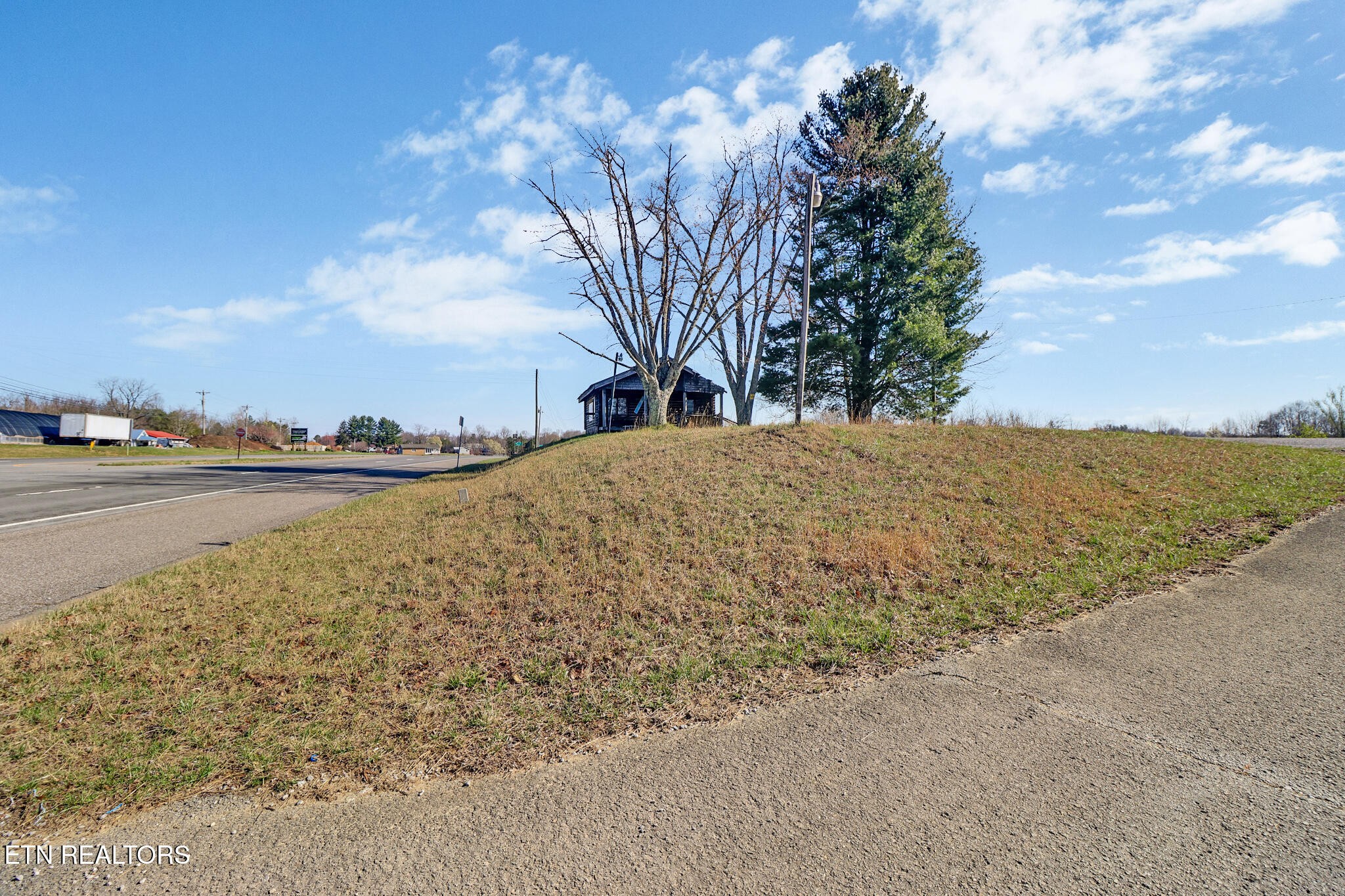 2172 S York Hwy Property Photo 14
