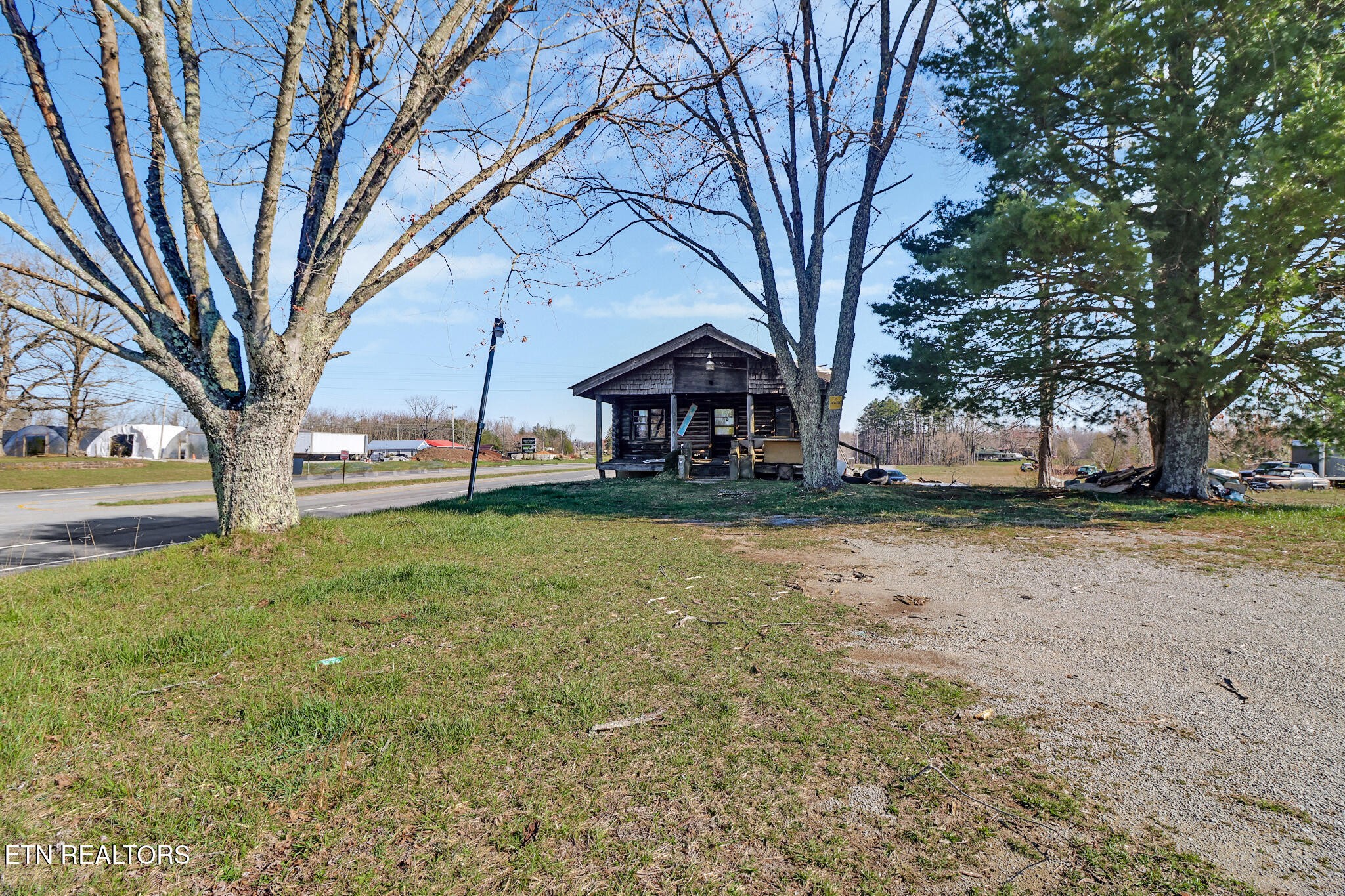 2172 S York Hwy Property Photo 15