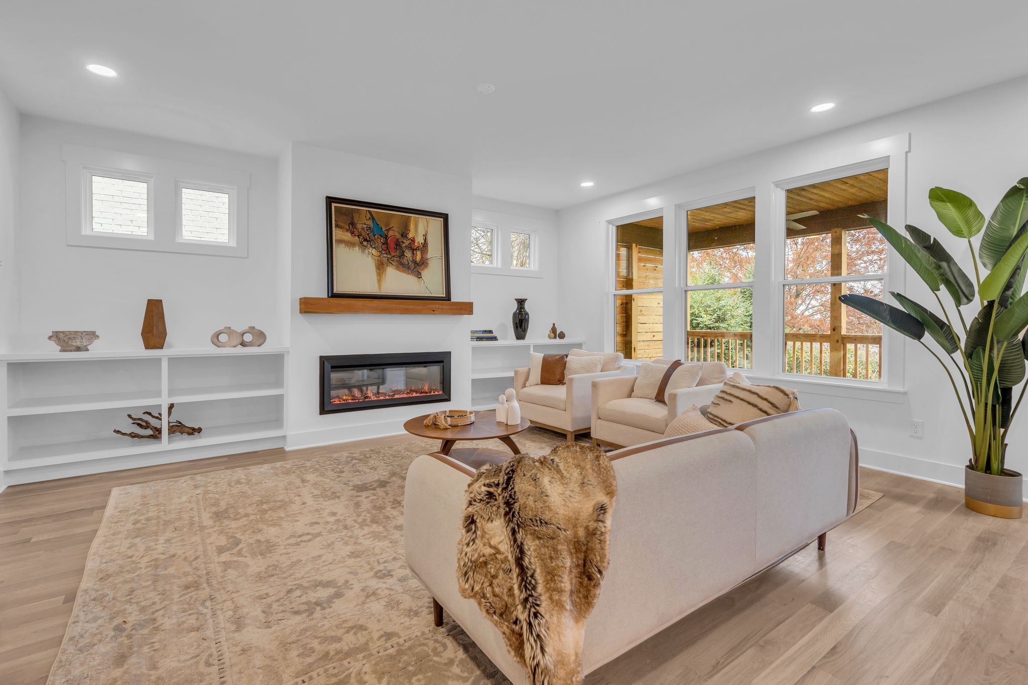 907b Potter Ln Property Photo 7