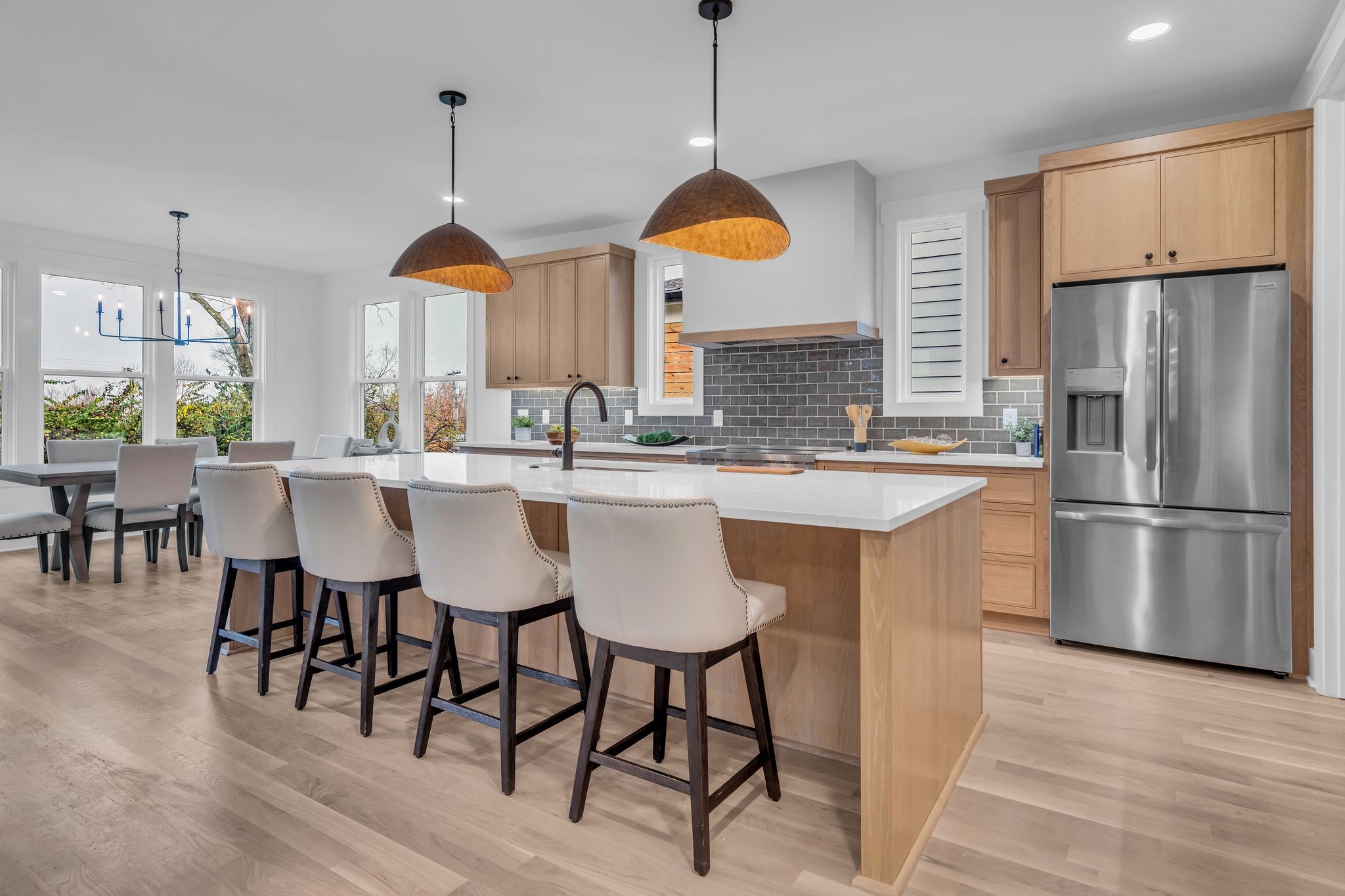 907b Potter Ln Property Photo 9