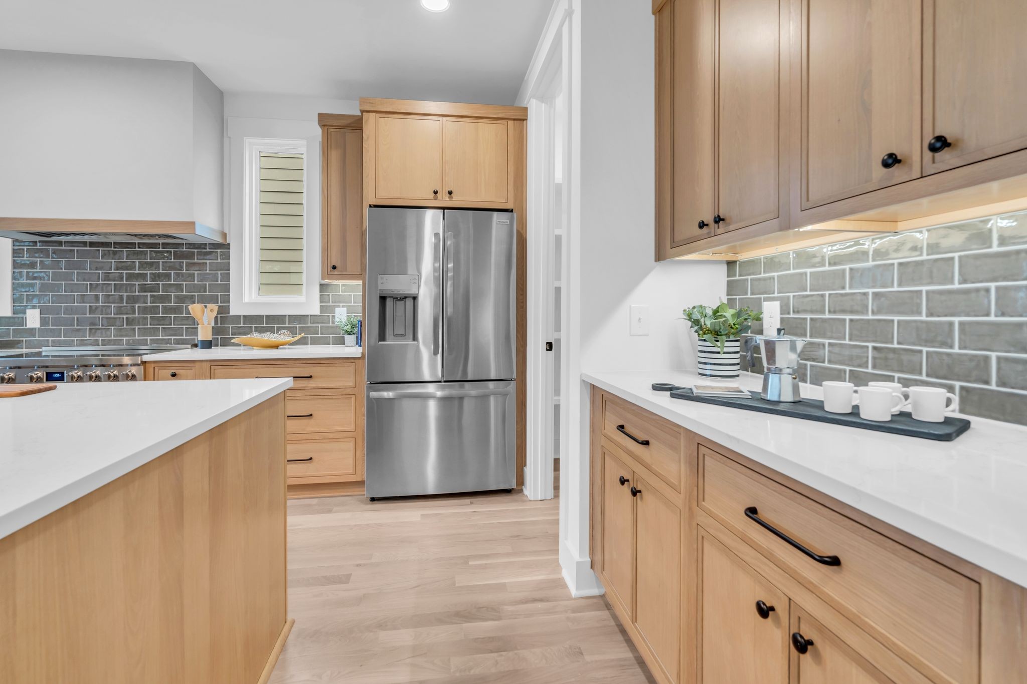 907b Potter Ln Property Photo 10