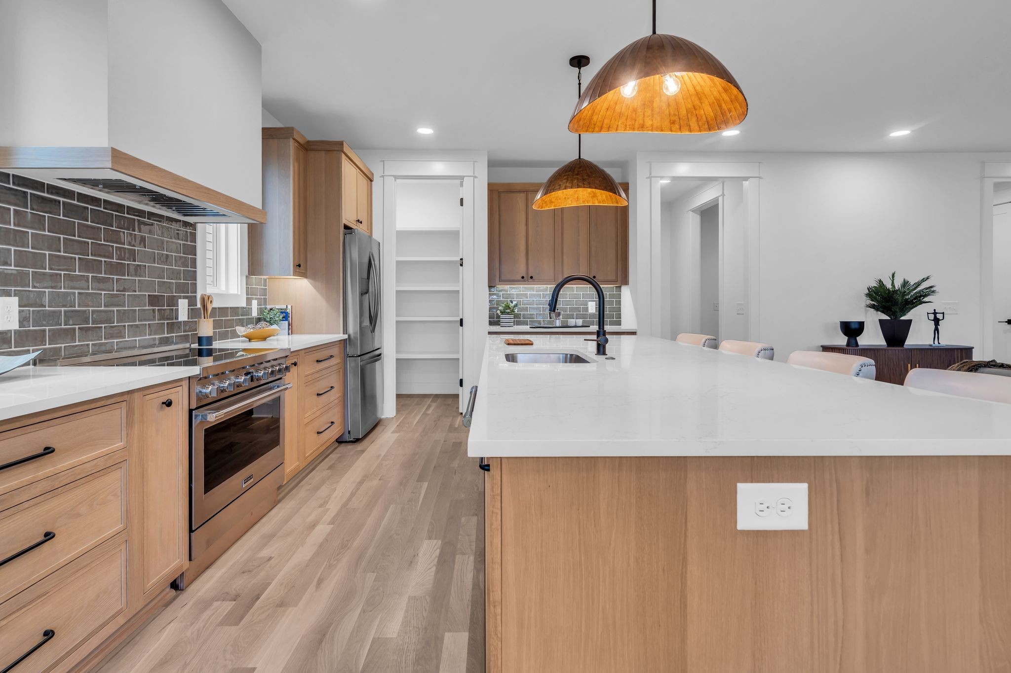 907b Potter Ln Property Photo 12