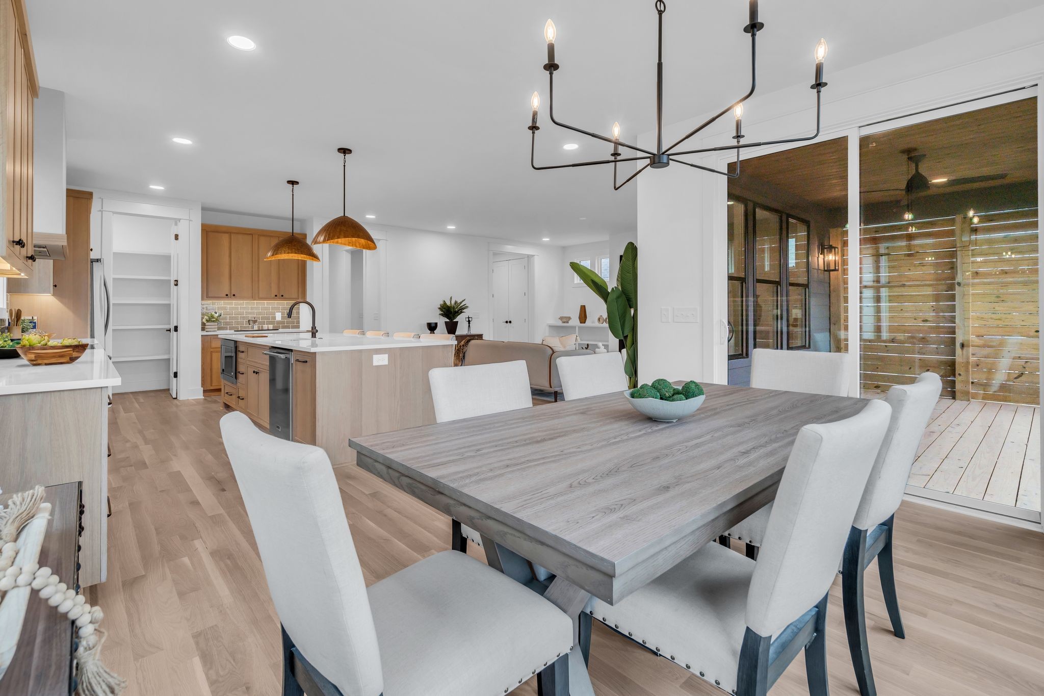 907b Potter Ln Property Photo 14