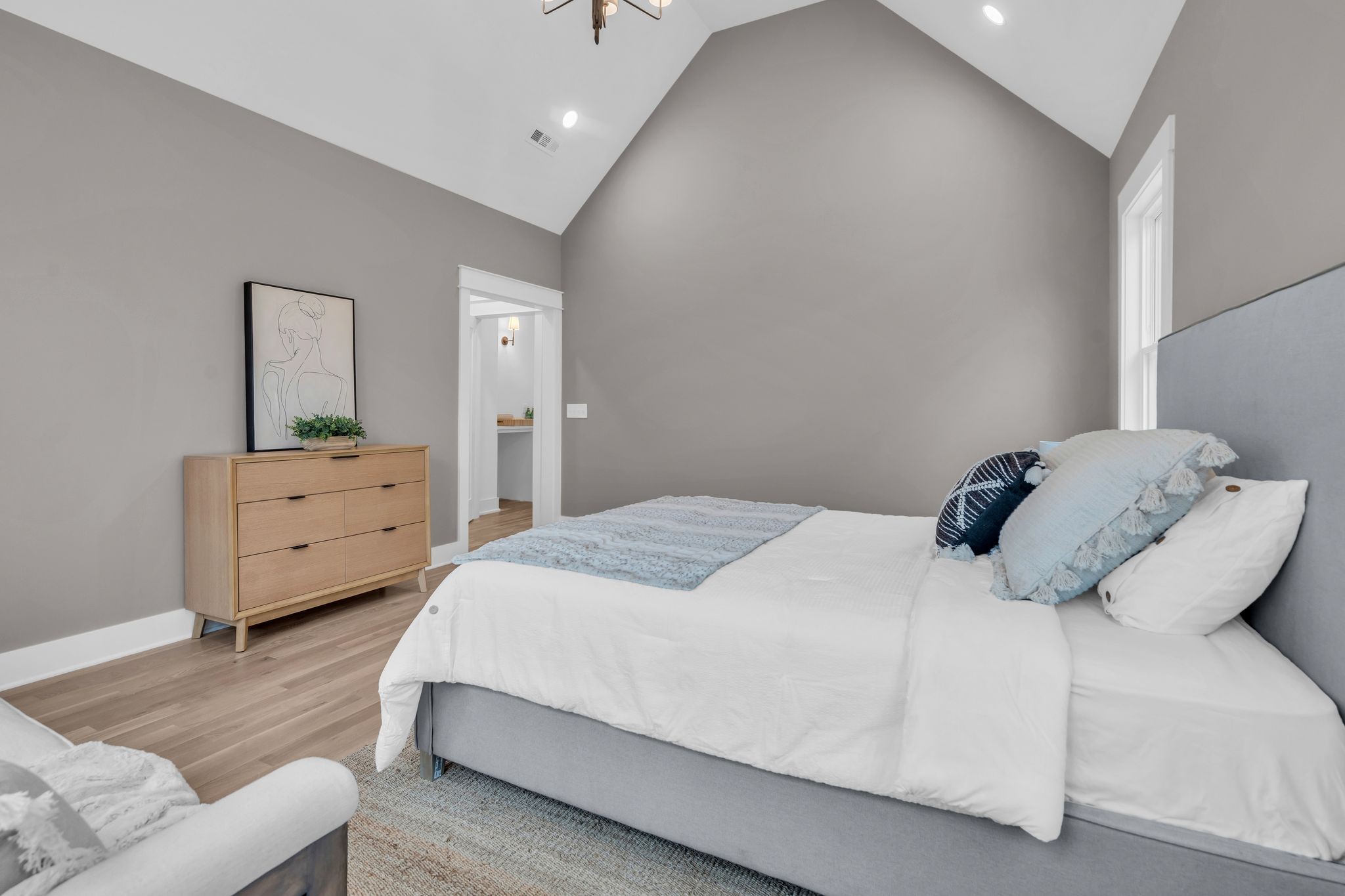 907b Potter Ln Property Photo 19