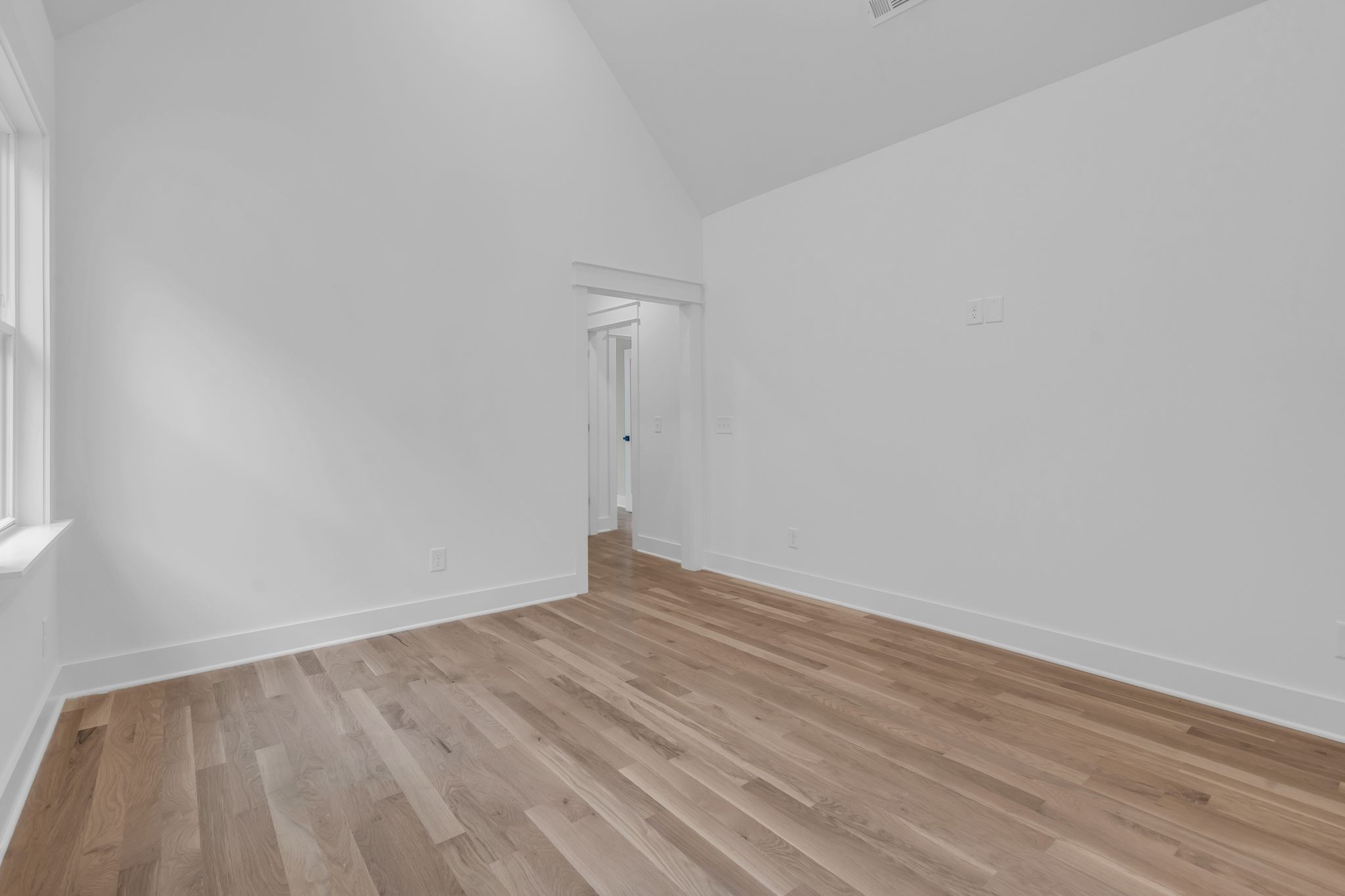 907b Potter Ln Property Photo 27