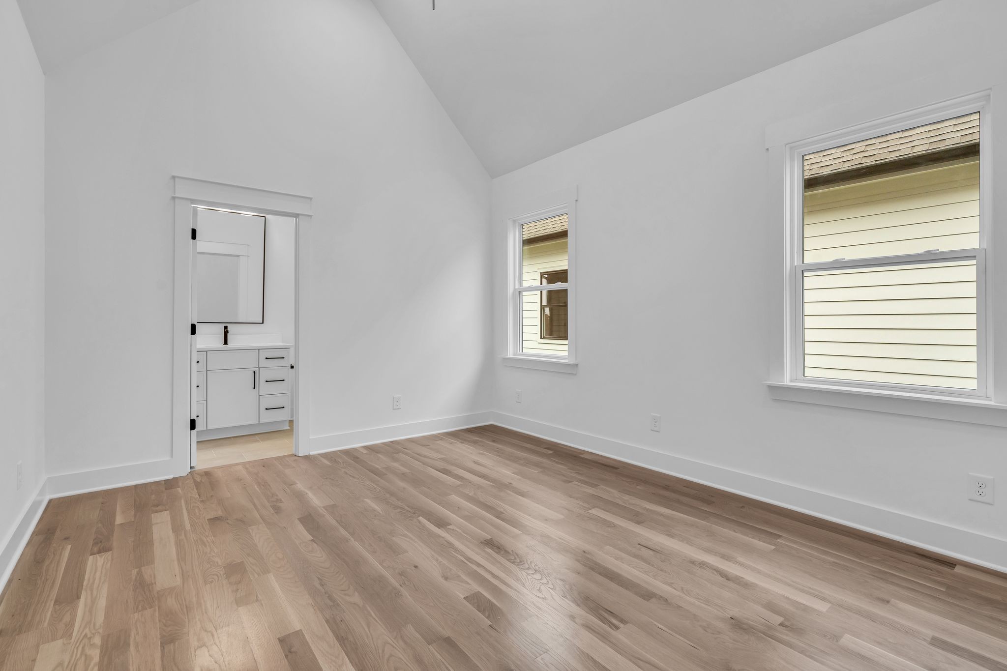 907b Potter Ln Property Photo 35