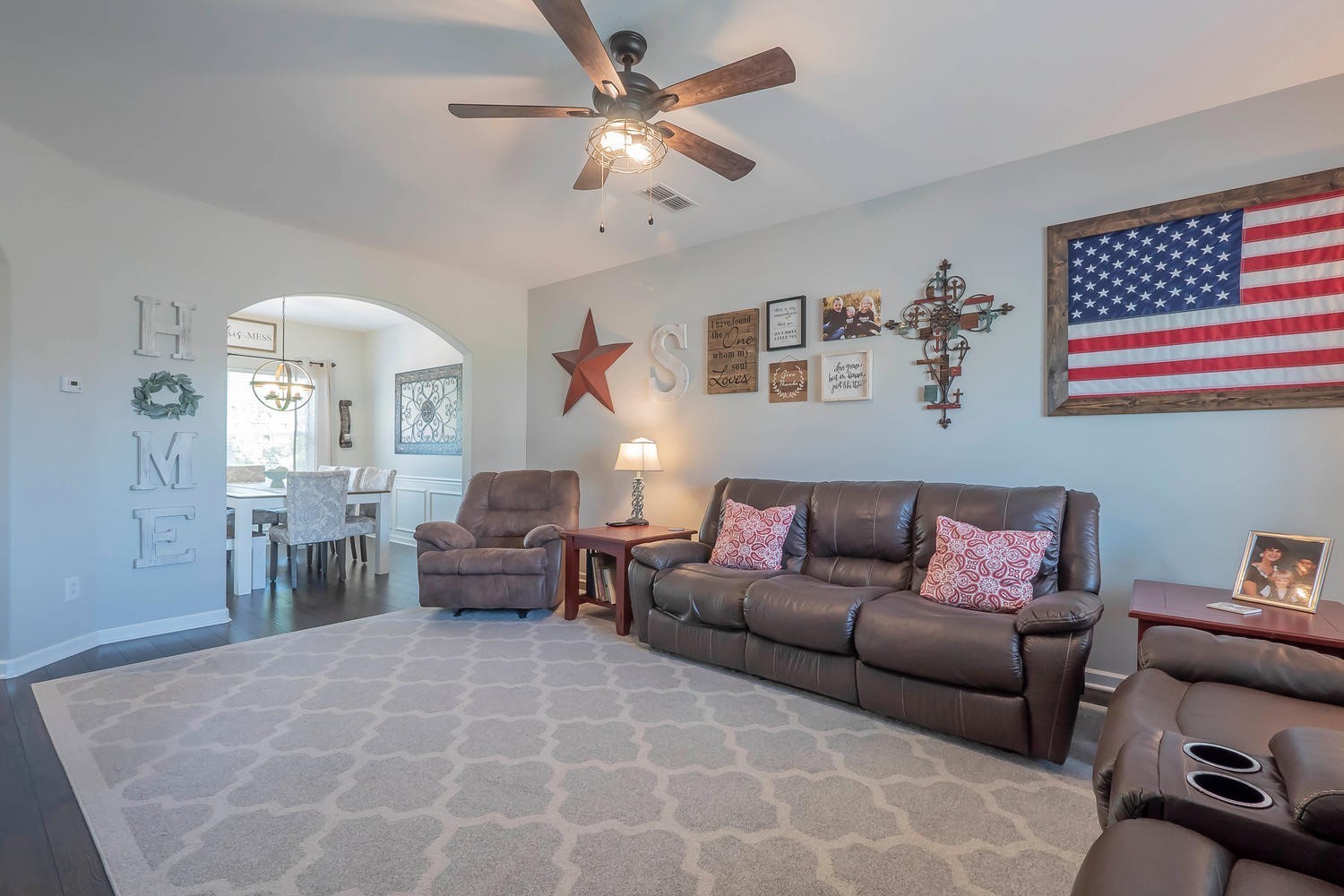 1060 Solomon Ln Property Photo 3