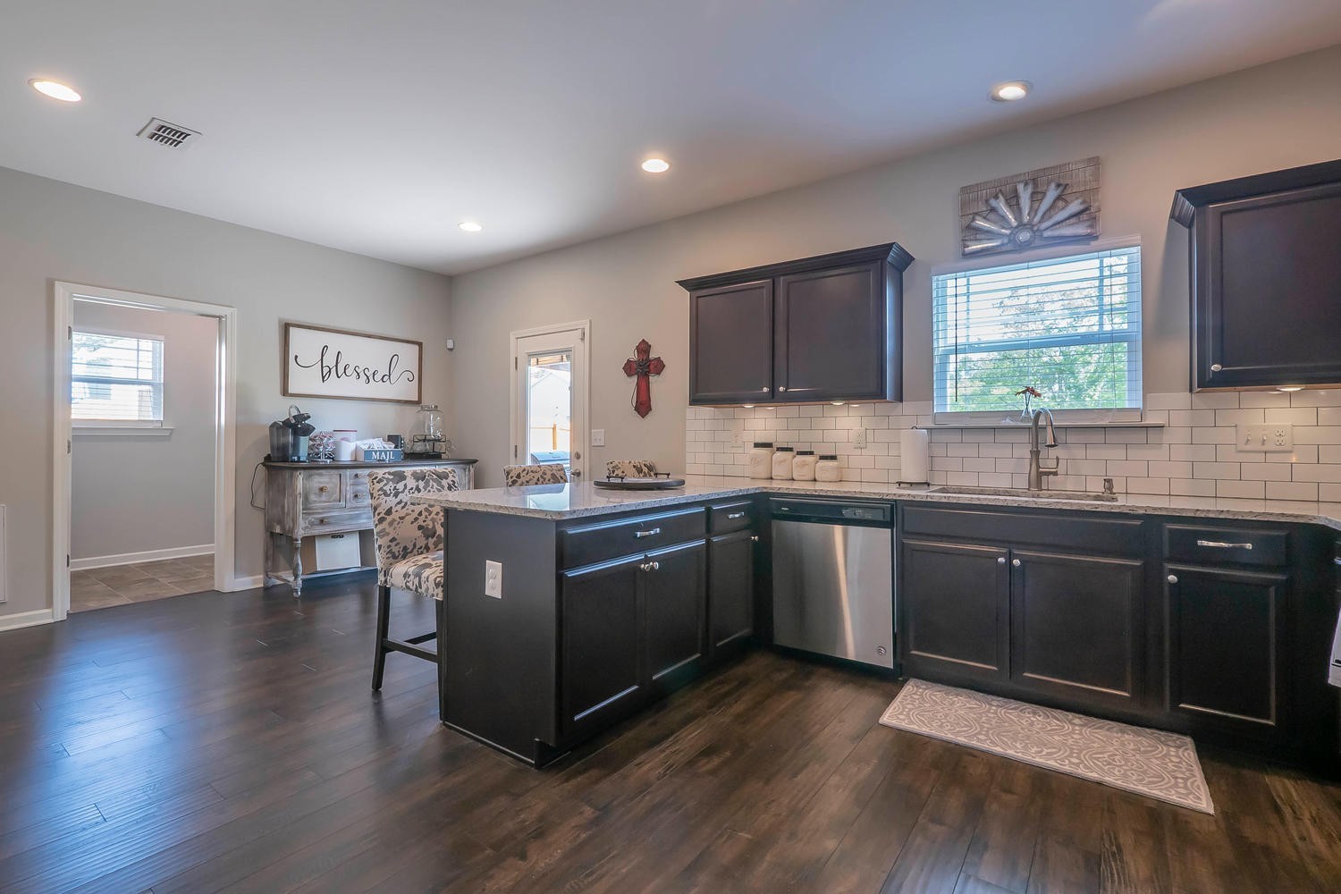 1060 Solomon Ln Property Photo 8