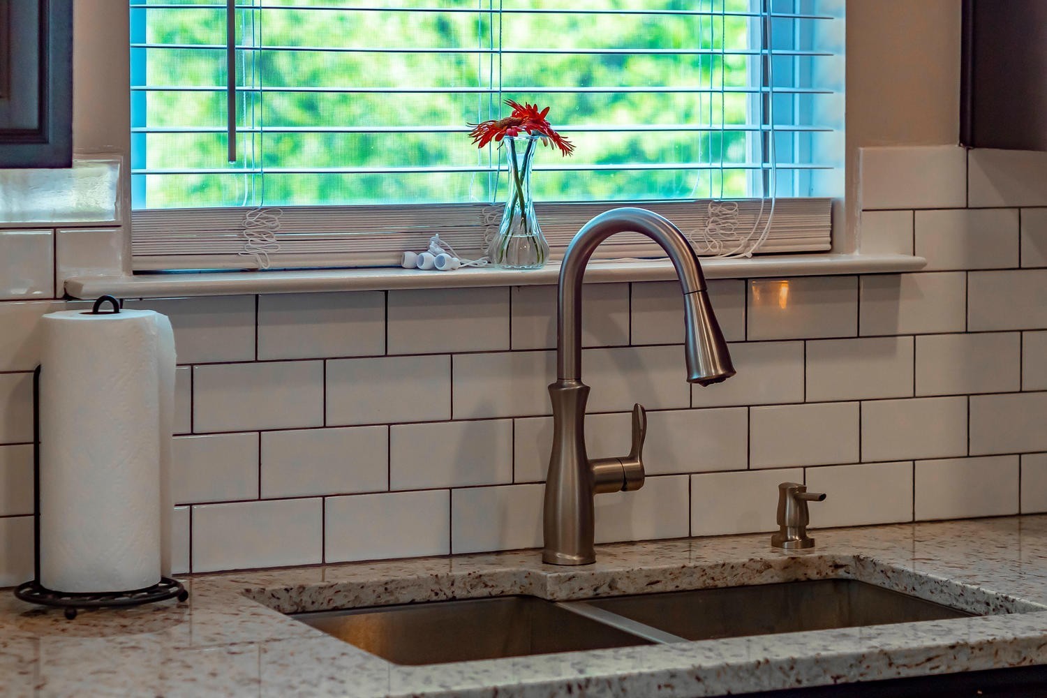 1060 Solomon Ln Property Photo 9