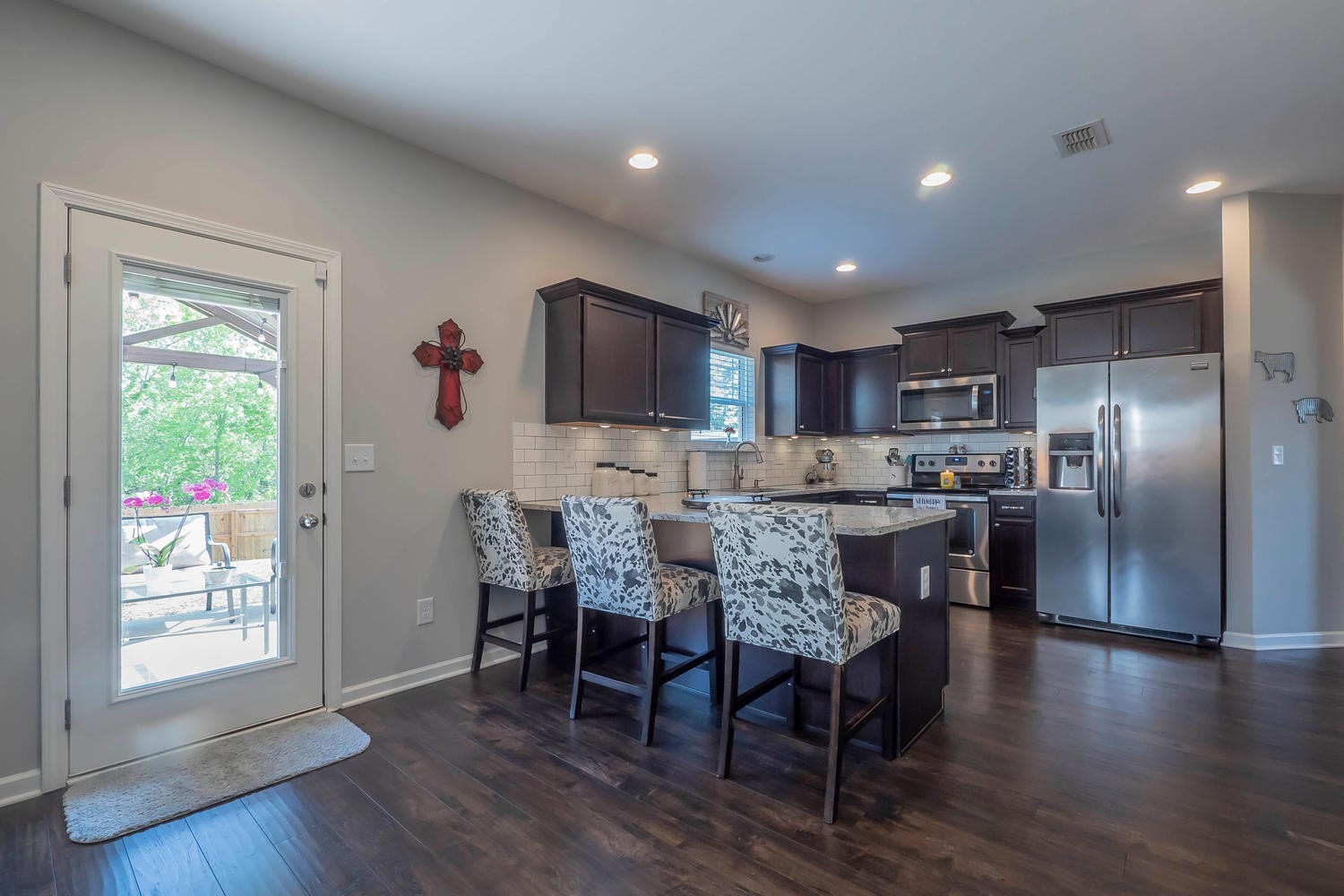 1060 Solomon Ln Property Photo 13