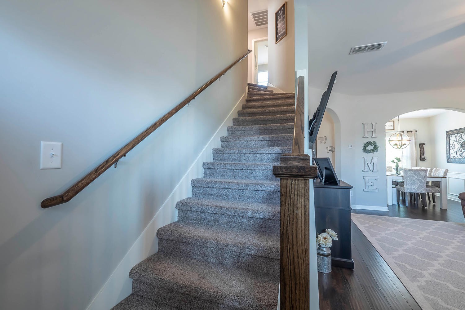 1060 Solomon Ln Property Photo 14