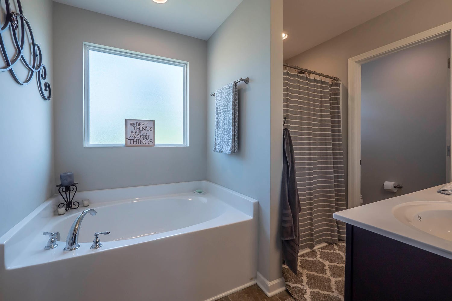 1060 Solomon Ln Property Photo 18