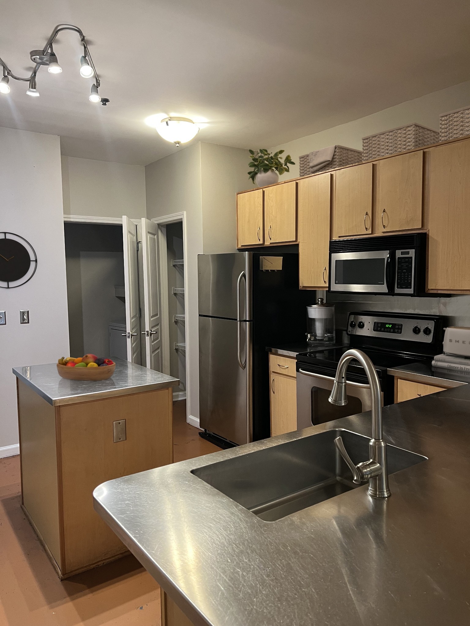 1803 Broadway Property Photo 15