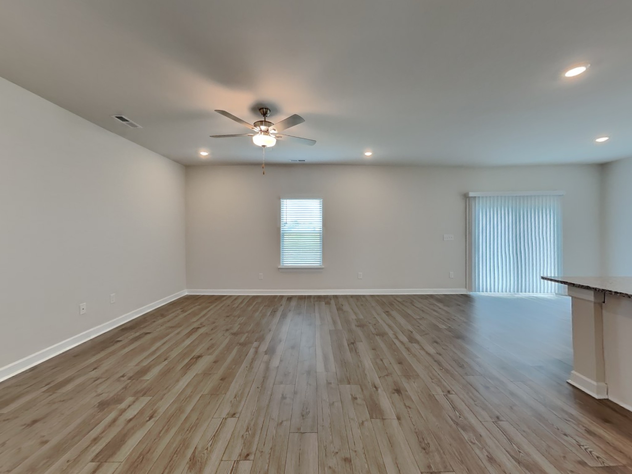 3326 Quintana Dr Property Photo 3