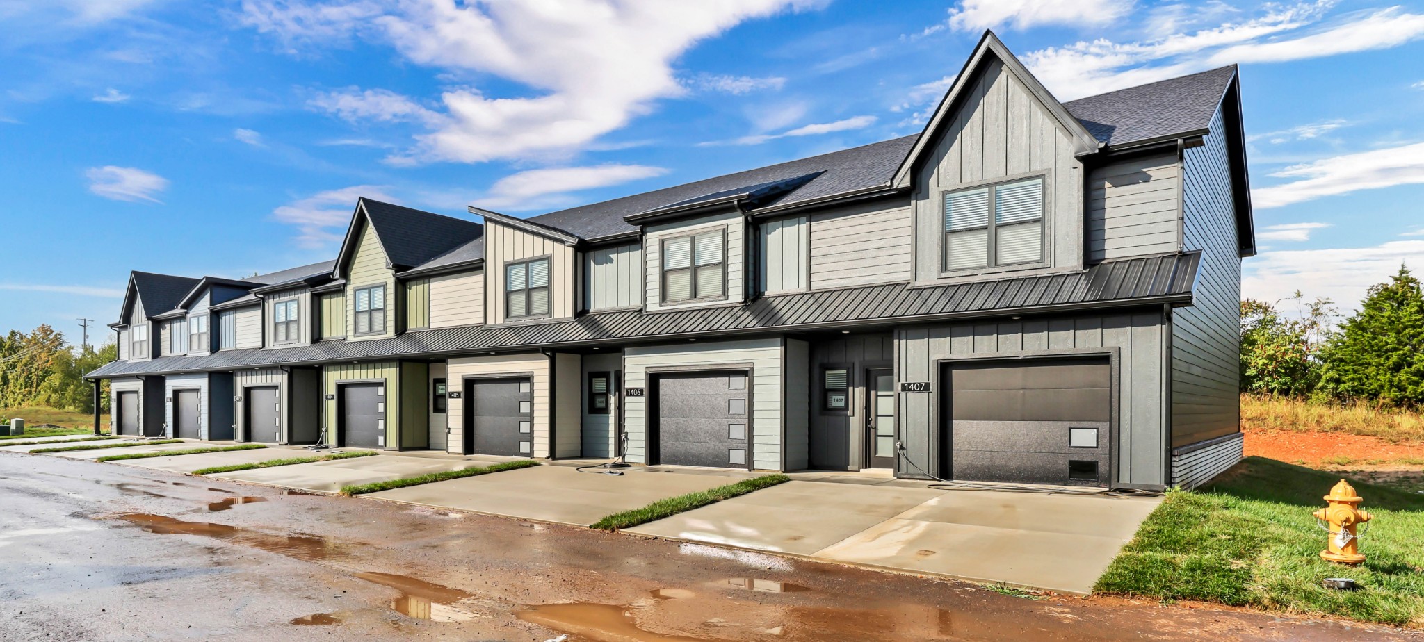 1402 Jonathan Wade Circle Property Photo 1